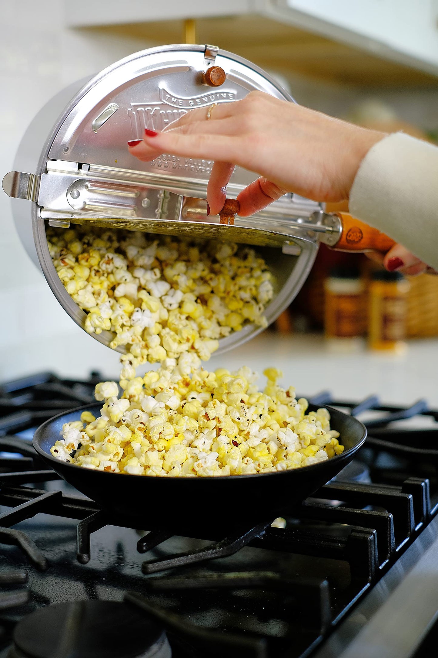 Amish Country Popcorn | Coconut Oil | Vegan, Tree Nut And Peanut Free | Old Fashioned, Non-Gmo And Gluten Free (30 Oz)