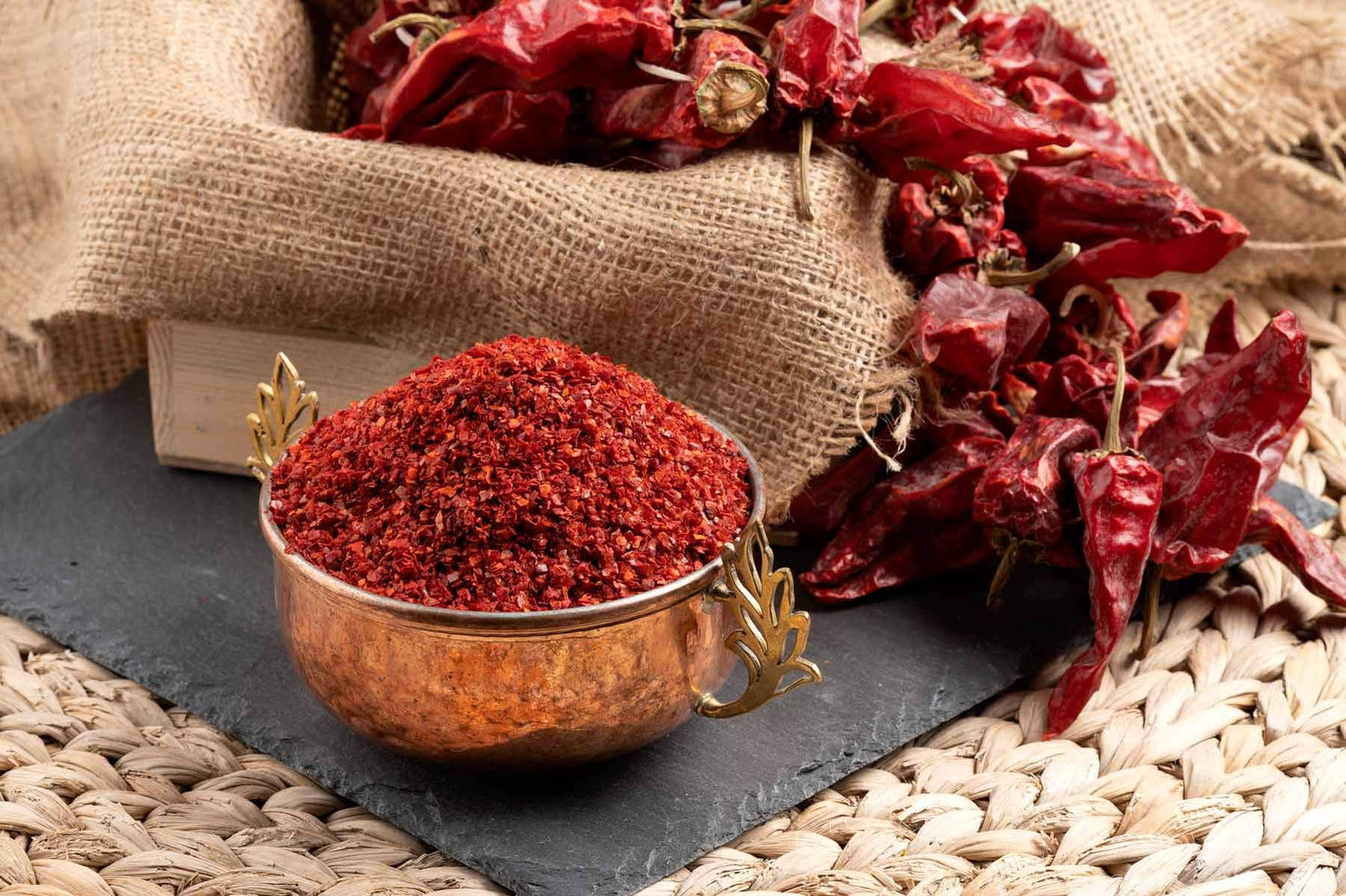 Cerez Pazari Aleppo Pepper Moderate Heat 150 gr | Crushed Turkish Red Chili Pepper-Aleppo Chili Flakes,Maras Chili Pepper | Hala