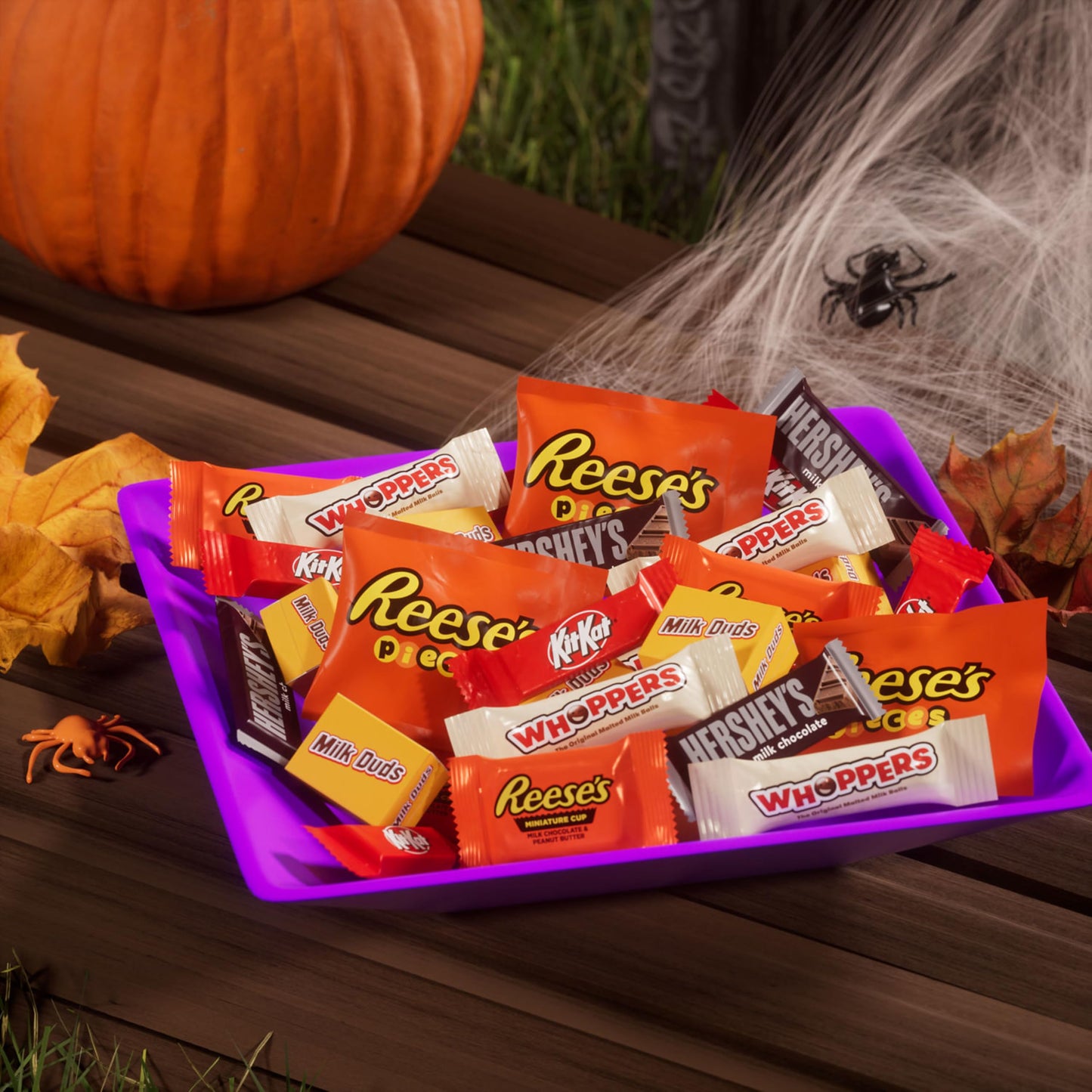 HERSHEYS Assorted Flavored  Halloween Candy Bulk Bag  52.86 oz (155 Pieces)