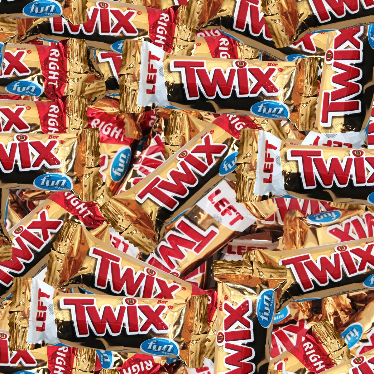 Twix Fun Size Candy Bars Left and Right  2lb Pack of Bulk Chocolate Candy Individually Wrapped  Ideal Caramel Chocolate for Sharing with Friends  Perfect Twix Mini Candy Bars for Parties and Events