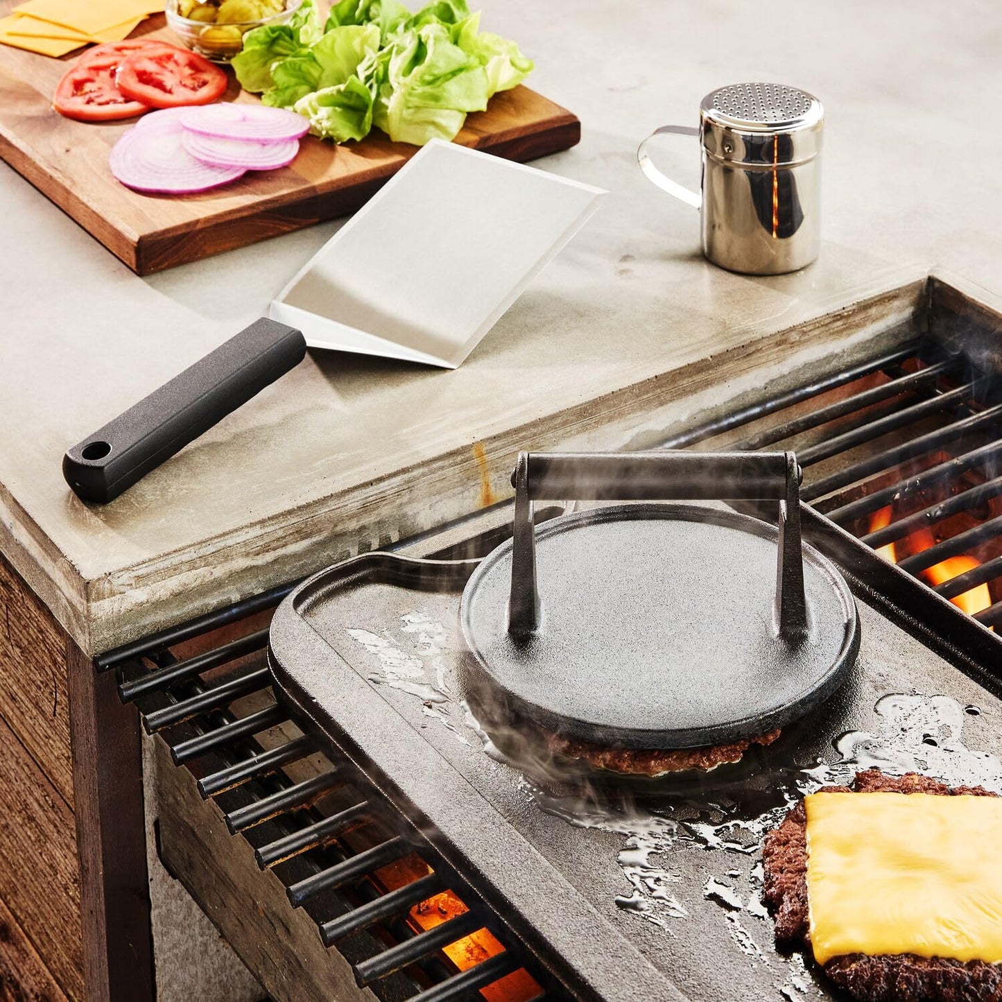Sur La Table Smash Burger Kit  Black