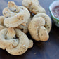 Mom'S Place Gluten Free Garlic Knots Mix With Garlic Butter Sauce