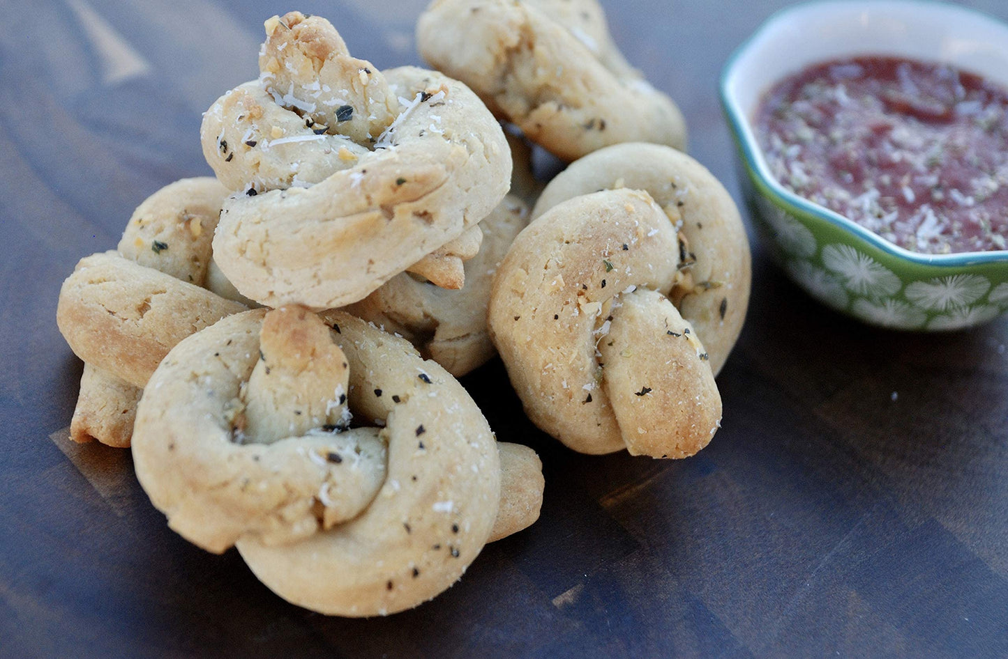 Mom'S Place Gluten Free Garlic Knots Mix With Garlic Butter Sauce