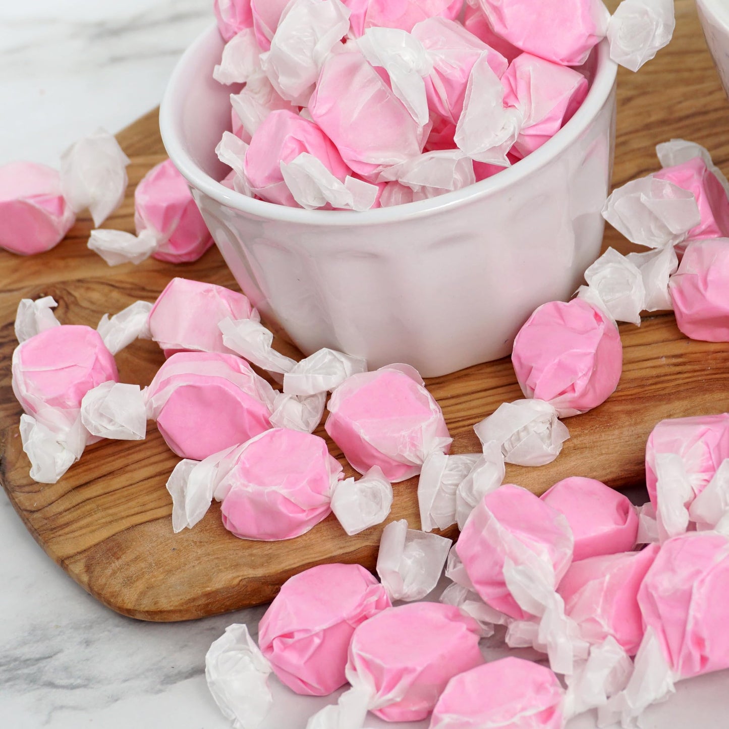 The Hampton Candy Company Strawberry Salt Water Taffy, 2 Pound Bulk Bag, Individually Wrapped Pink Candy