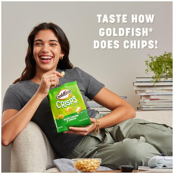 Goldfish Crisps Sour Cream & Onion Baked Chip Cracker Snacks, 6.25 Oz Bag
