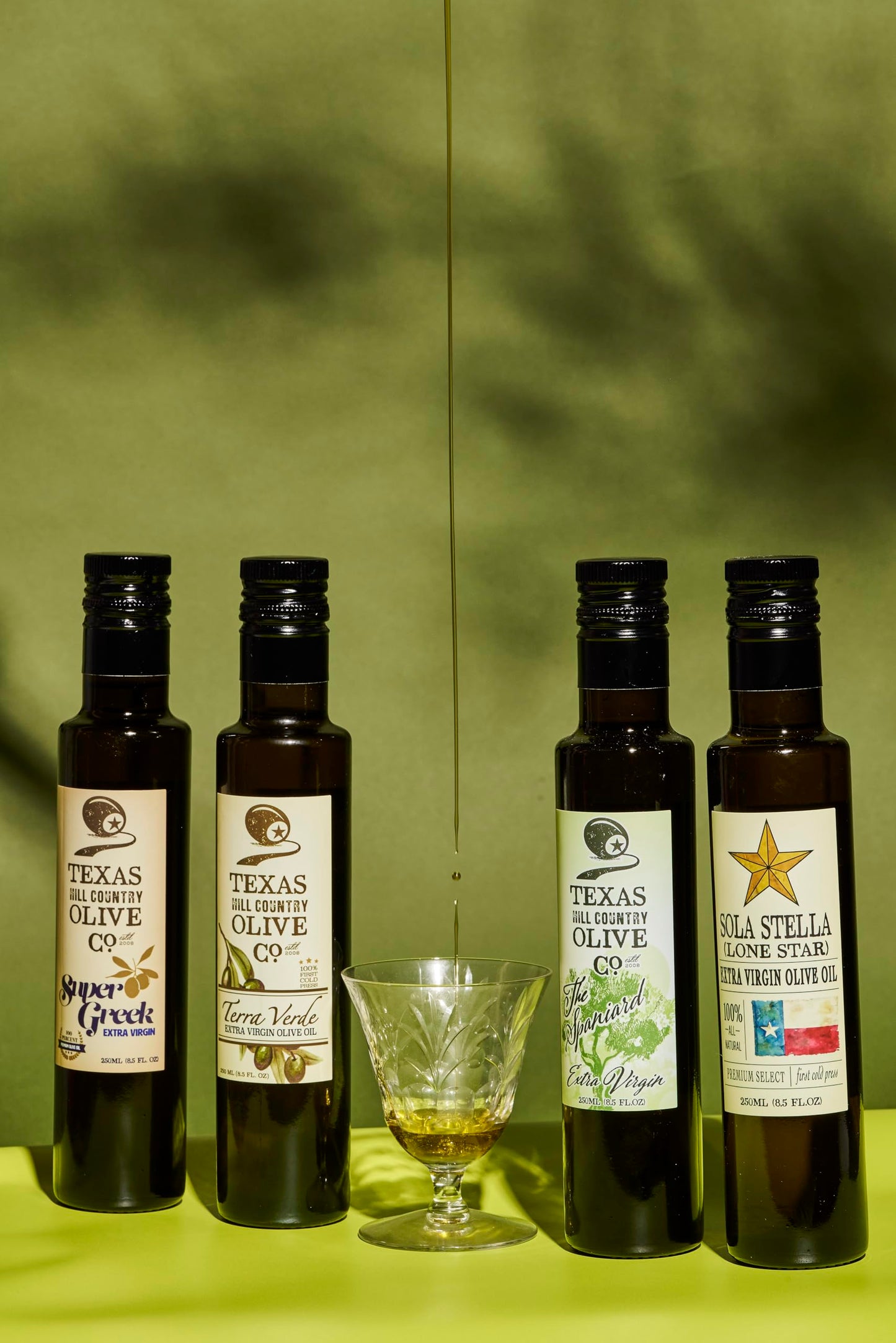 Texas Hill Country Olive Co Super Greek Extra Virgin Olive Oil - Cold Pressed EVOO - Rich & Fruity - 16.9 Fl Oz (Pack of 1)