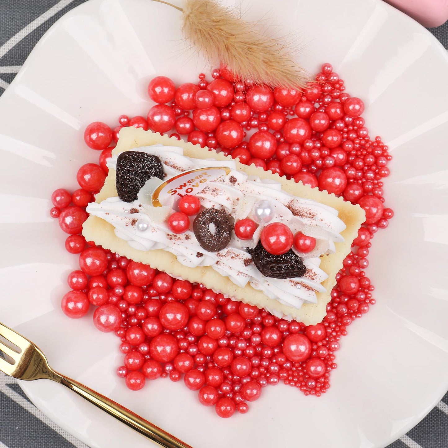Red Sprinkles For Cake Decorating, 120G/4.23Oz Edible Red Pearl Sprinkles Mix, Sugar Candy Pearls For Baking, Cookie Decorations