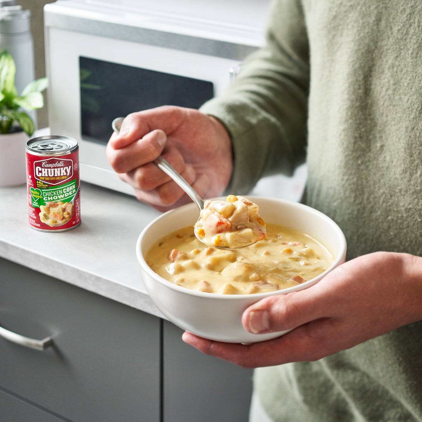 Campbell'S Chunky Soup, Healthy Request Chicken Corn Chowder Soup, 18.8 Oz Can