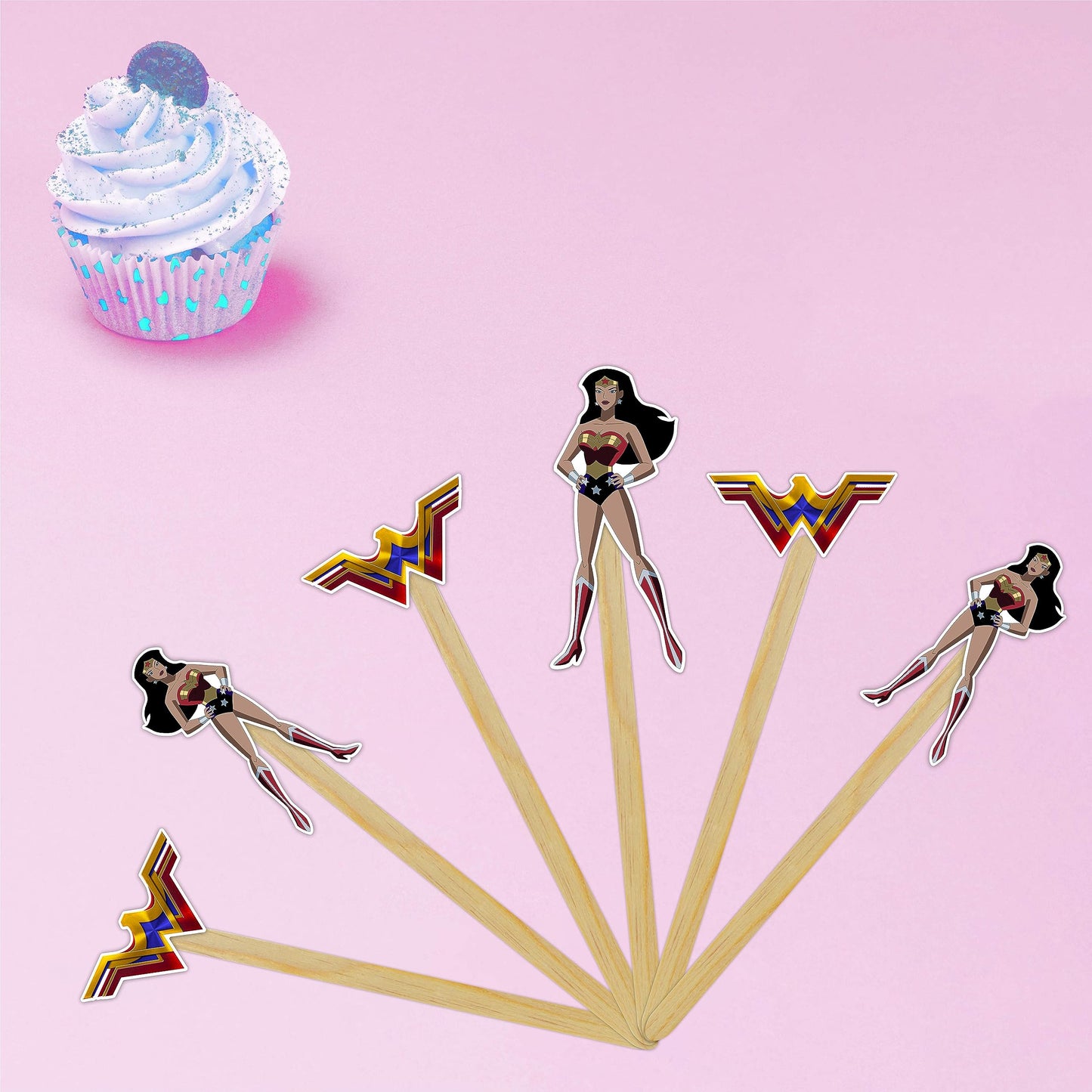 Seyal Wondr Woman Cupcake Topper