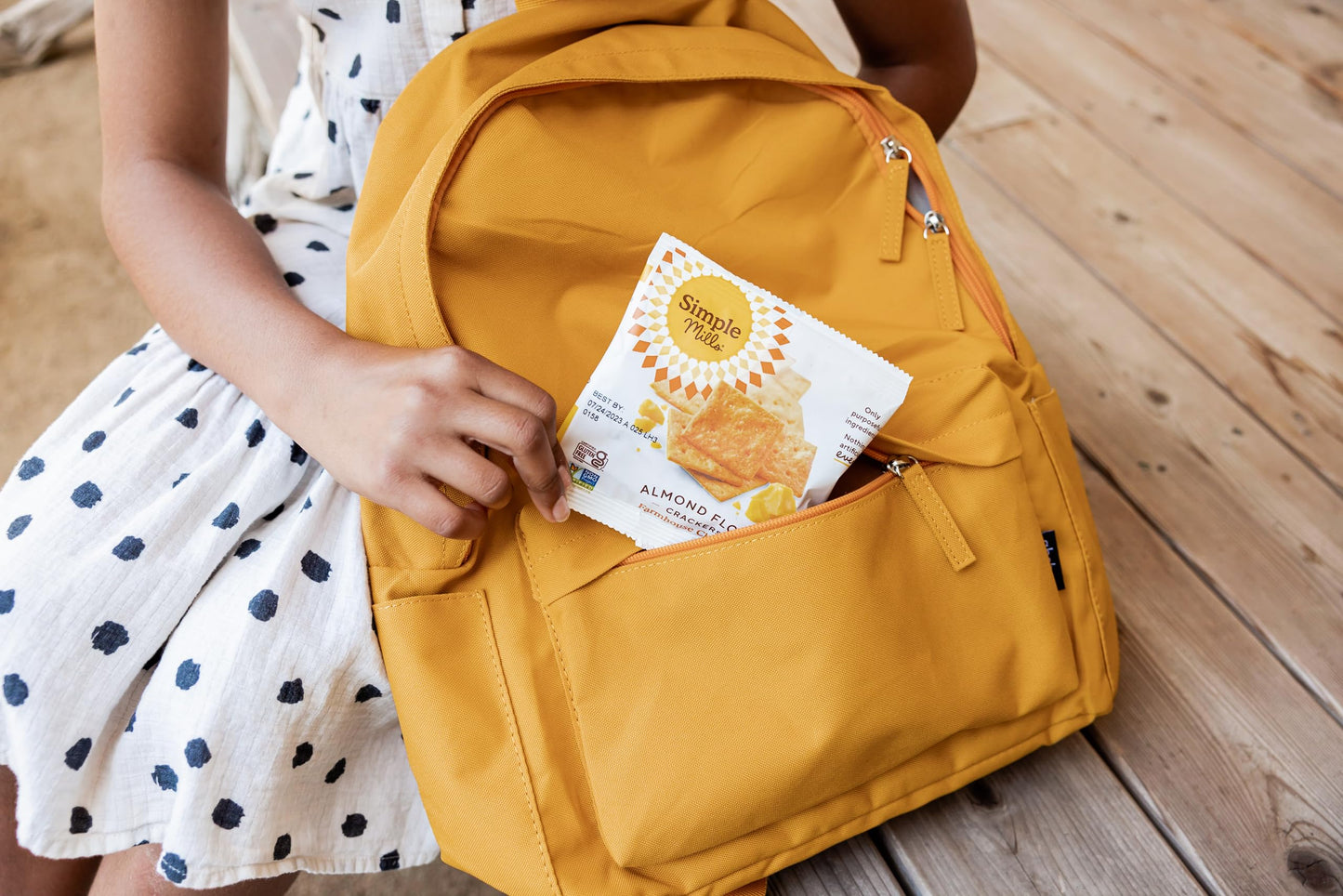 Simple Mills Almond Flour ers Snack Packs  Farmhouse Cheddar  Gluten Free  Flax Seed  Sunflower Seeds  Corn Free  Good for Snacks  6.5 oz  Pack of 2 (8 Bags per Box)