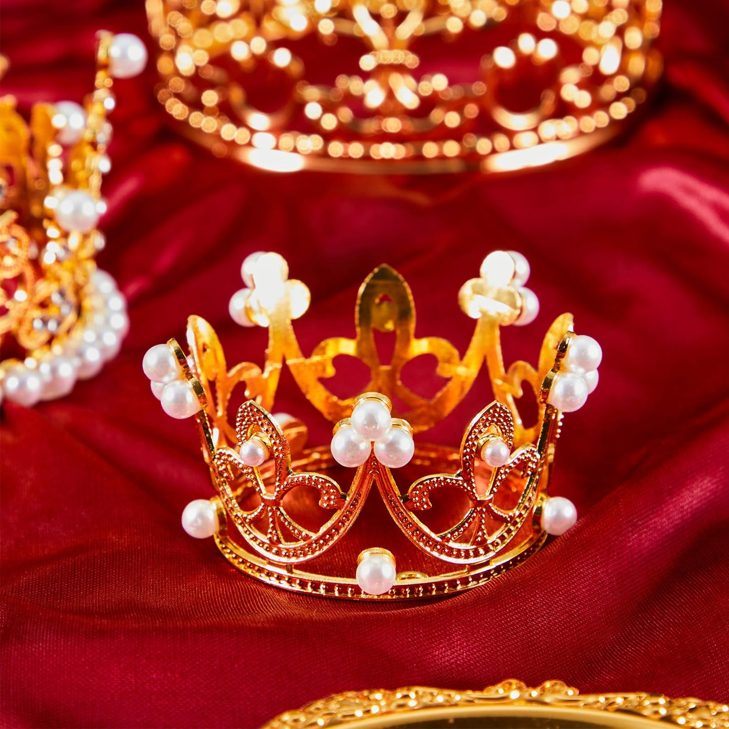 Jetec 4 Pcs Crown Cake Topper Tiara Cake Topper Crowns for Centerpieces Crown for Flower Bouquet for Birthday Party Decor (Gold,