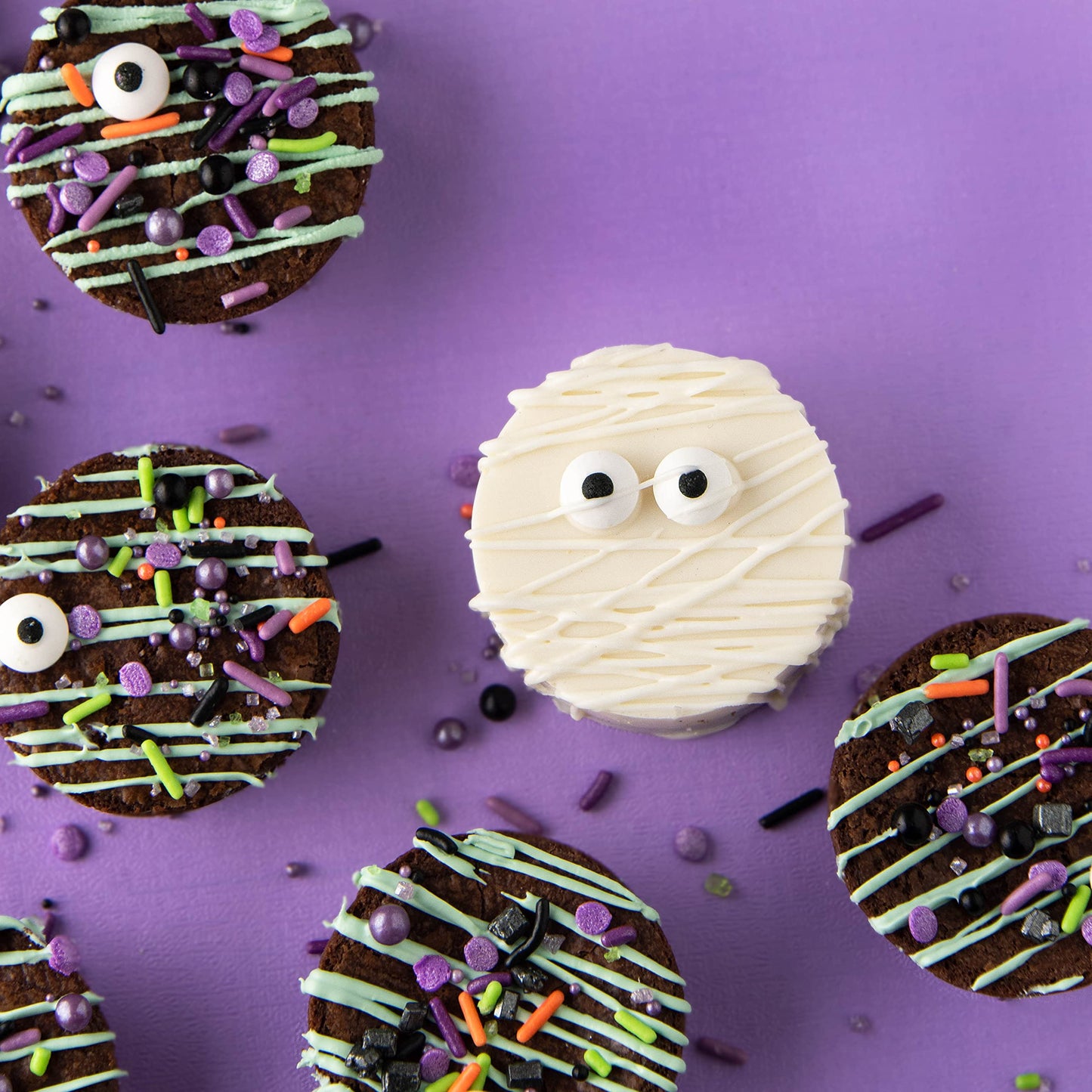 Sweets Indeed Bulk Candy Eyeballs, 300 Edible Eyes, Halloween Sprinkles, Perfect for Cake Decorations, Baking, Ice Cream, Cookie