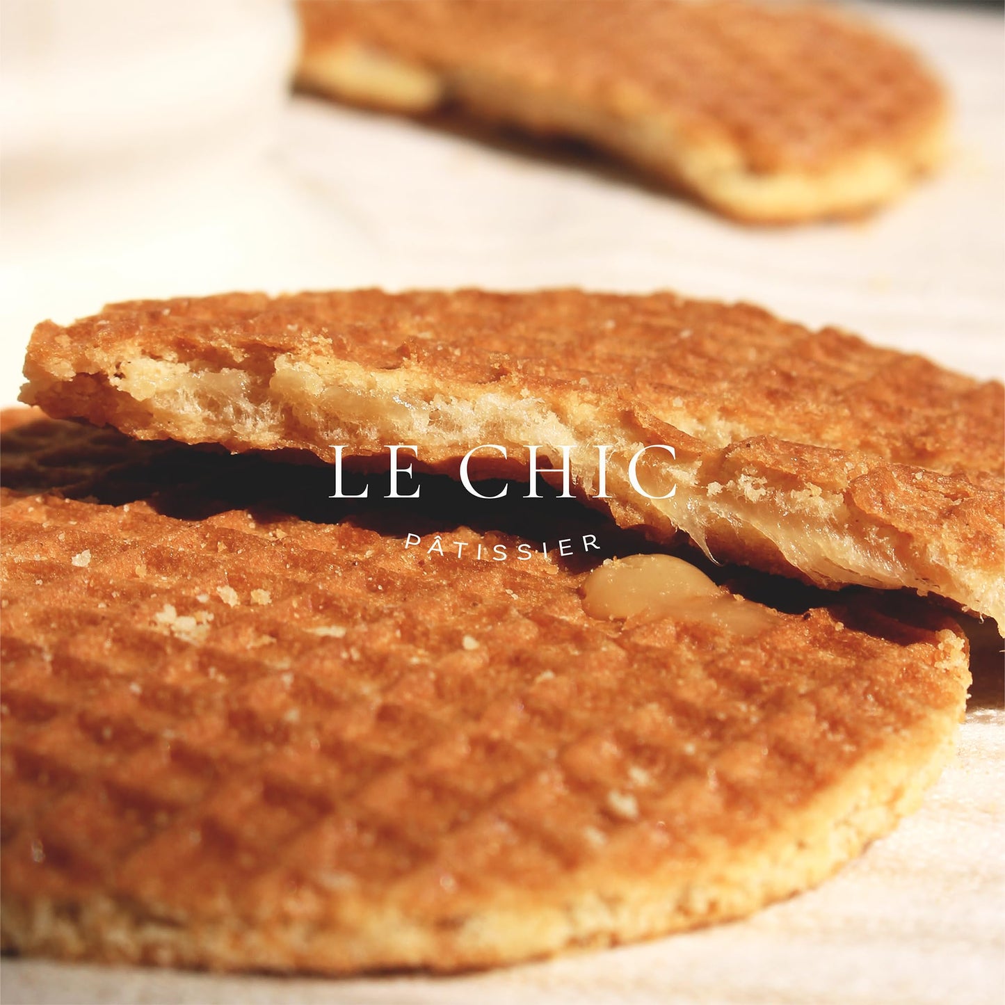 Le Chic Patissier 50 Caramel & Vanilla Stroopwafels Soft Toasted Pack of 5 (11.11oz each) Original Dutch Caramel Waffle Recipe n