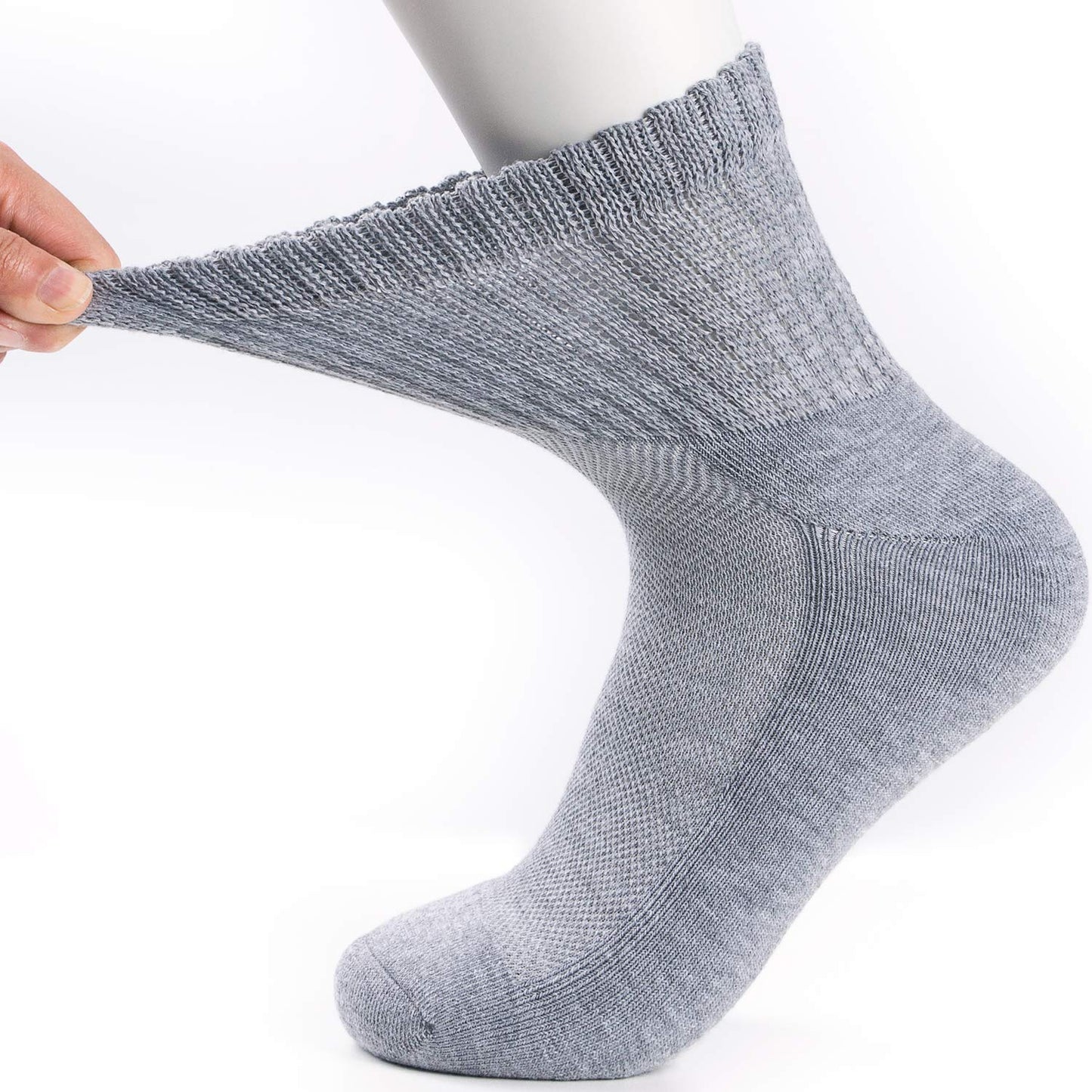 Well Knitting Diabetic Socks For Men & Women Non-Binding Top Crew Socks Quarter Socks 4 Pairs (White, Xl)
