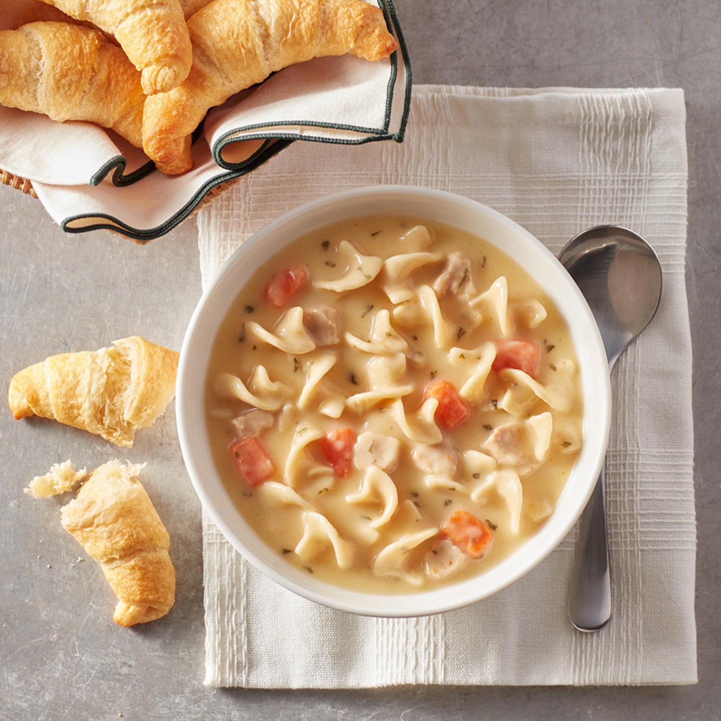 Progresso Light, Creamy Chicken Noodle Canned Soup, 18.5 oz. (Pack of 12)