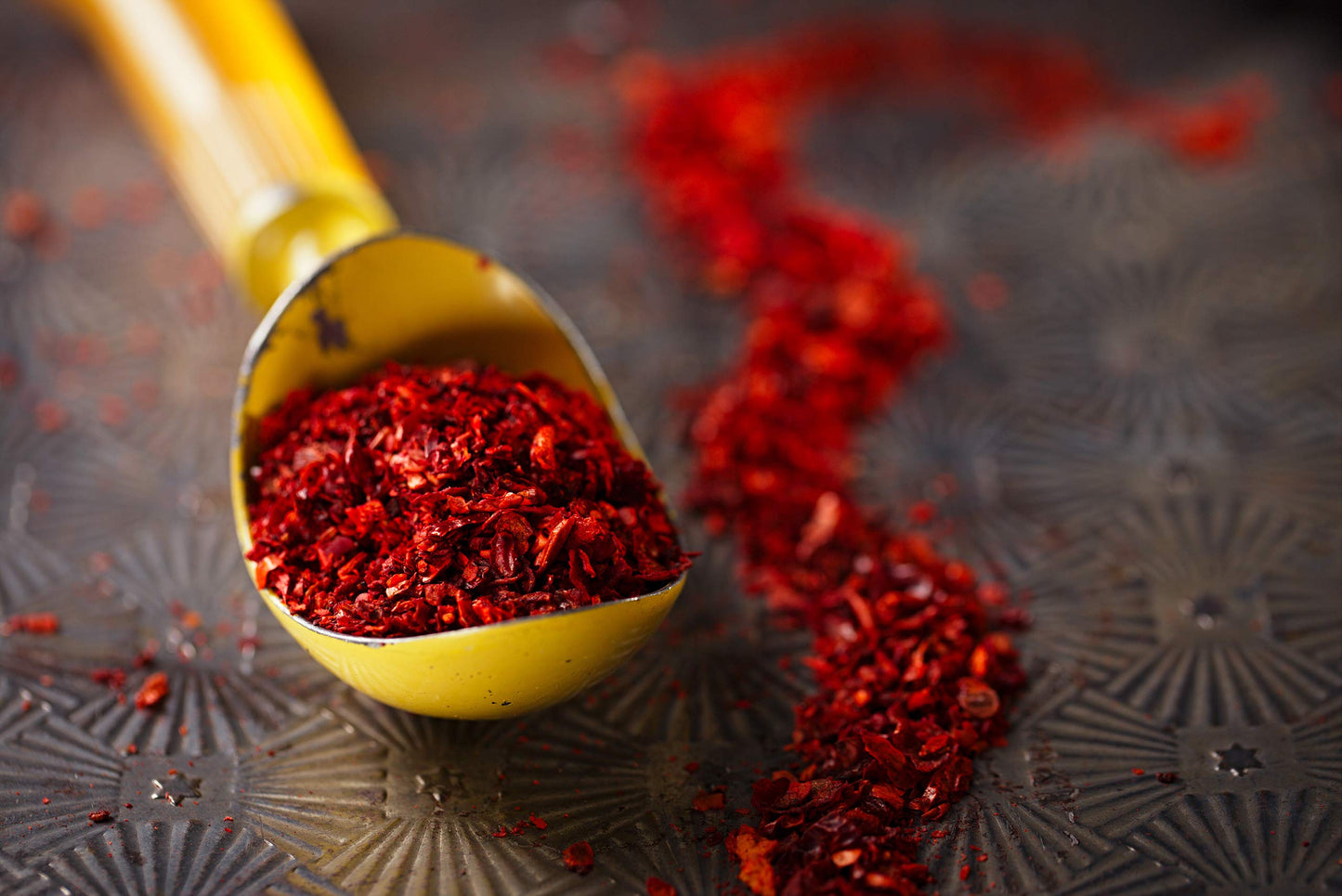 Cerez Pazari Aleppo Pepper Moderate Heat 150 gr | Crushed Turkish Red Chili Pepper-Aleppo Chili Flakes,Maras Chili Pepper | Hala