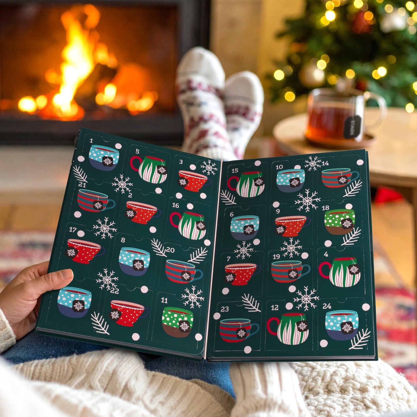 STASH Tea Advent Calendar 2025 – 24 Days Holiday Tea Sampler – Black, Green & Herbal Teas in Cardboard Packaging