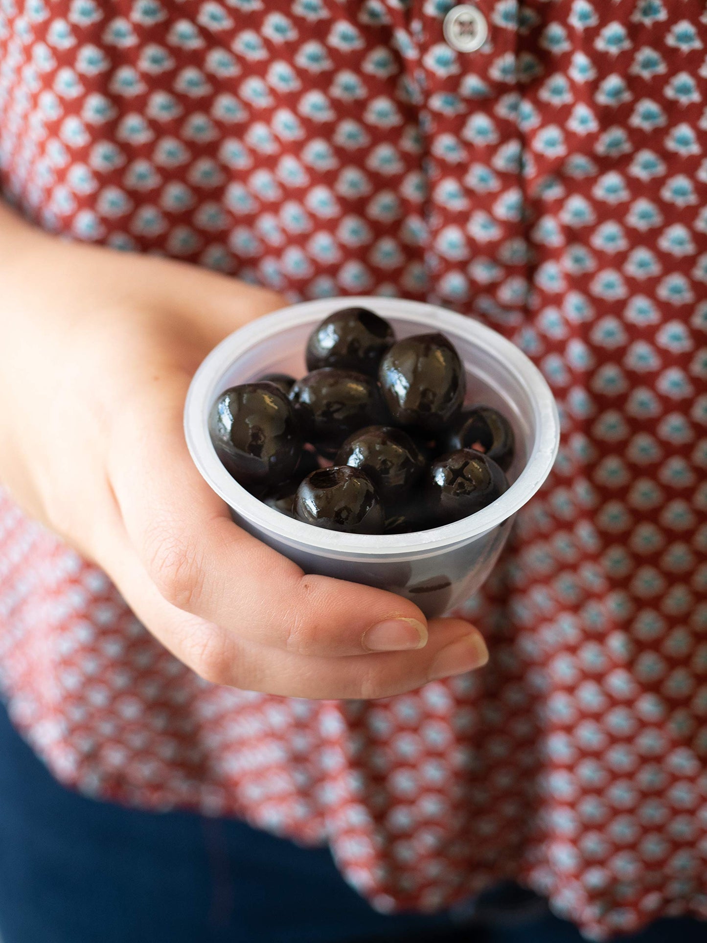 Lindsay Snack And Go Medium Black Ripe Pitted Olives, Case Of 4 (16 Snack Cups)