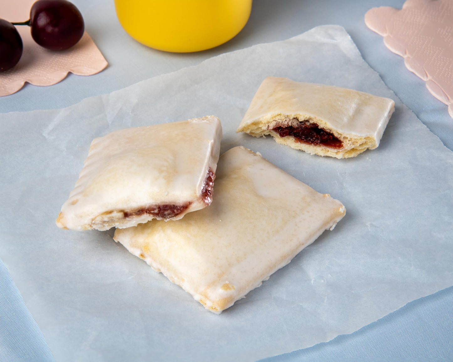 Katz Gluten Free Cherry Mini Pies | Dairy Free, Nut Free, Soy Free, Gluten Free | Kosher (1 Pack of 4 Mini Pies, 5.5 Ounce)