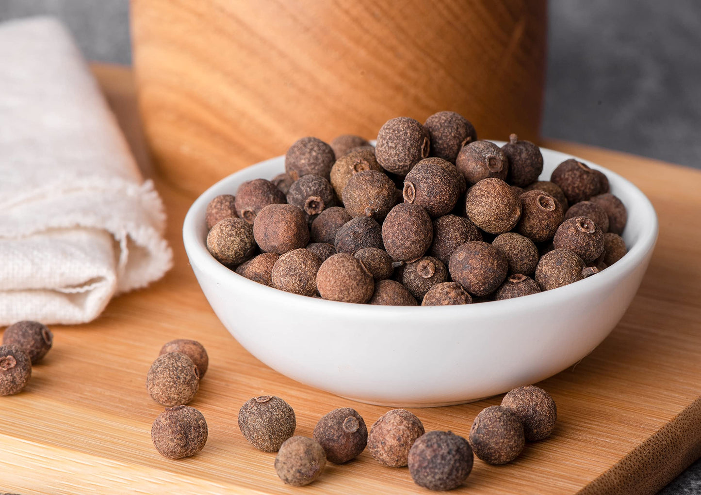 Food To Live Whole Allspice Berries, 4 Ounces – Jamaican Pepper, Vegan, Kosher, Bulk. High In Fiber, Calcium. Great For Spicing, Seasoning, Pickling, Spice Blends. Perfect For Grinder Refill.