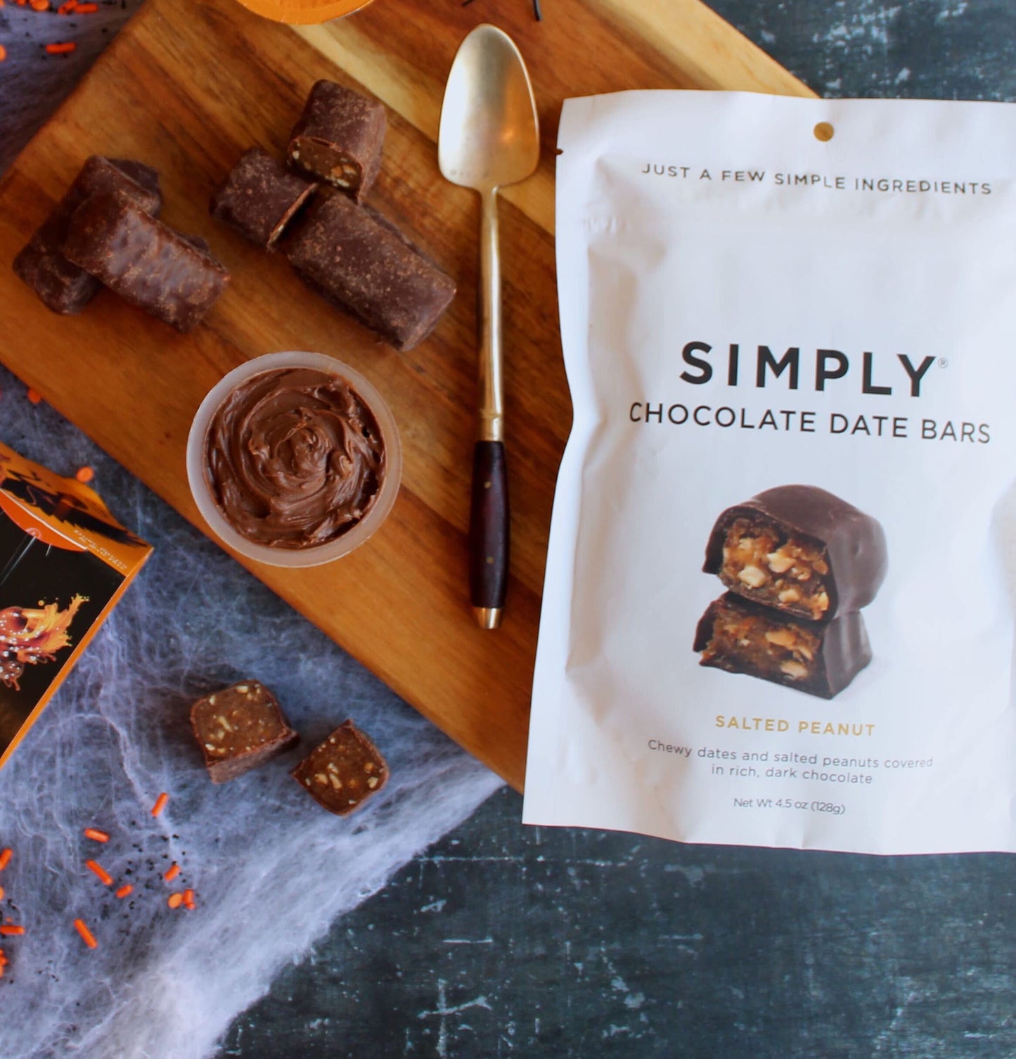 Simply Chocolate Date Salted Peanut Bar 4.5 OZ