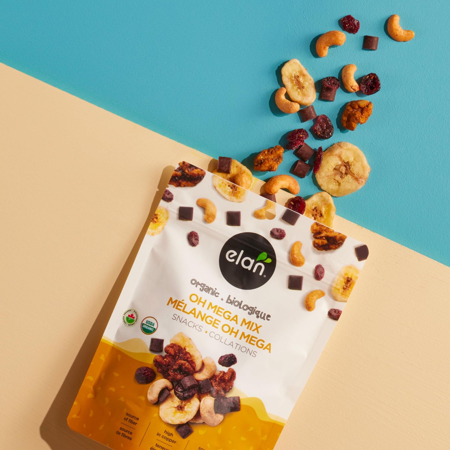 Elan Organic Oh Mega Mix, Vegan Dark Chocolate, Dried Fruits (Cranberries & Banana Chips), Nuts (Chia Walnuts & Roasted Cashews)