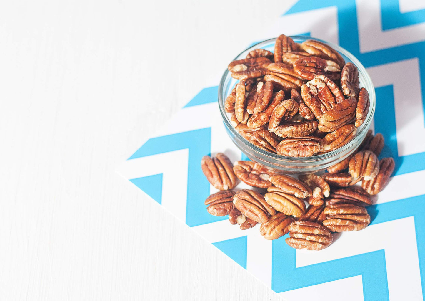 Food to Live Organic Pecan Halves, 12 Ounces - Non-GMO, Kosher, Raw Pecan Nuts, Unsalted, Vegan, Kosher, Shelled, Sirtfood, Bulk