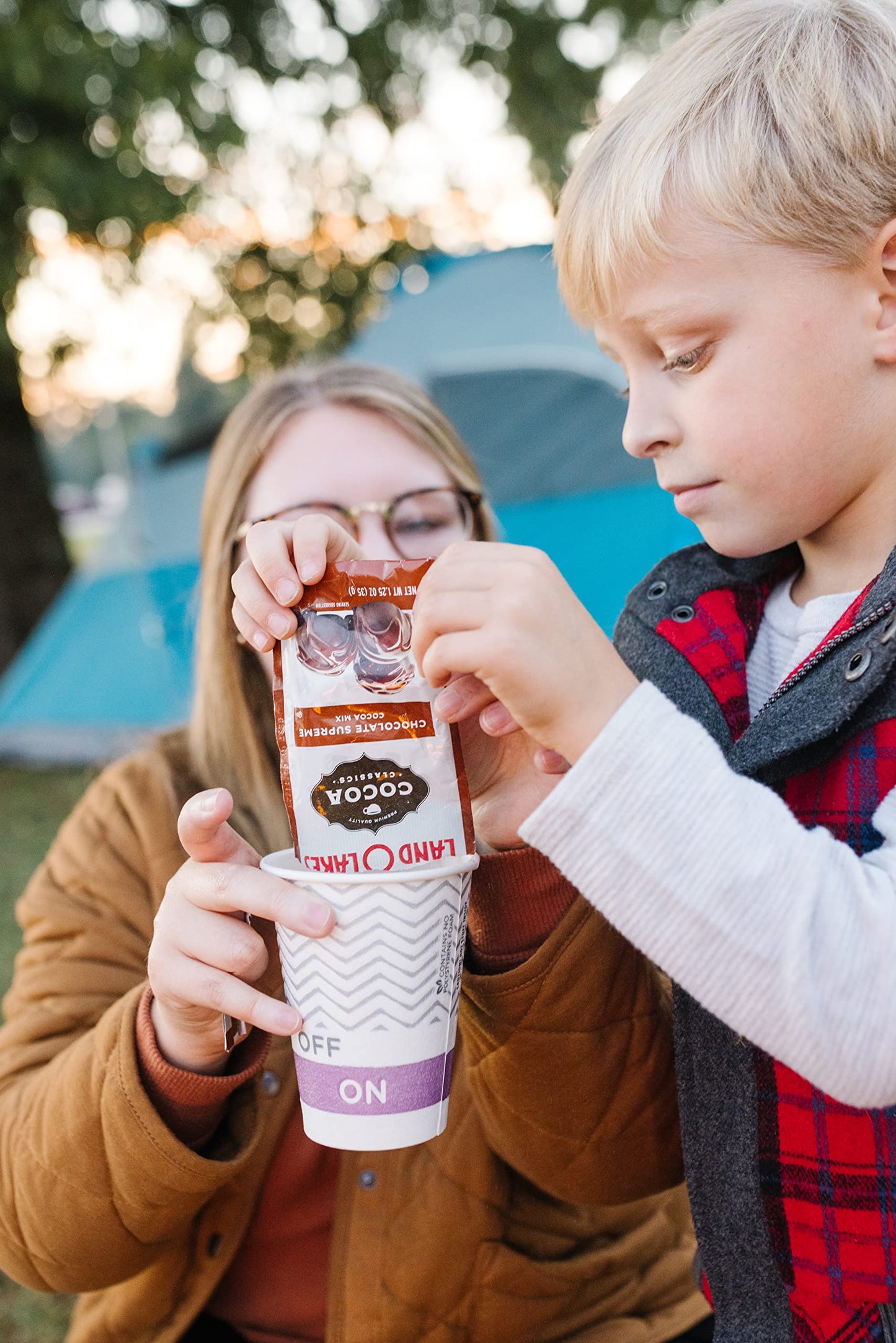 Land O Lakes Cocoa Classics, Chocolate Supreme Hot Cocoa Mix, 1.25-Ounce Packets (Pack Of 36), Rich Brown, (34-001)