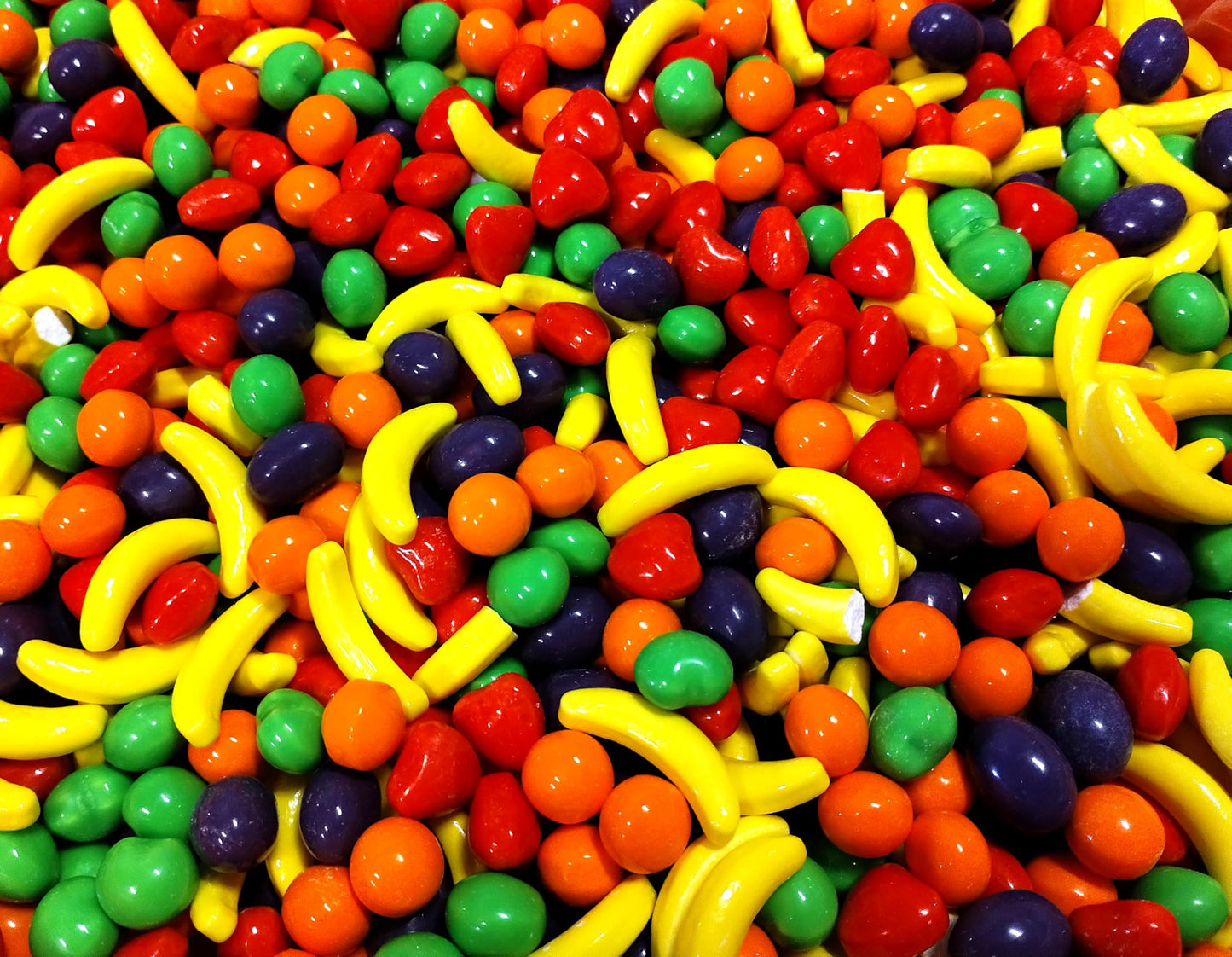 Mini Fruit Shaped Candy - 1 lb of Sweet Crunchy Candies Perfect for your Dish or Vending Machines