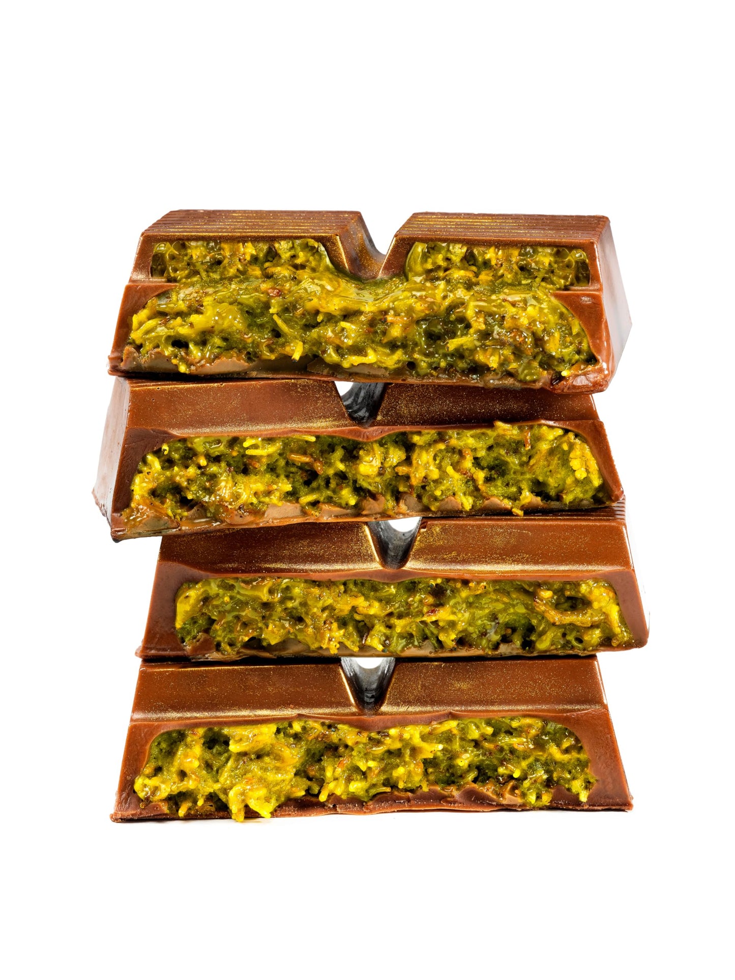 Barbee Dubai Chocolate Bar 70% Pistachio  Crunchy Loaded Viral Knafeh Chocolate Bar With Pistachio Cream And Kataifi  6.5 Oz (190Gr)