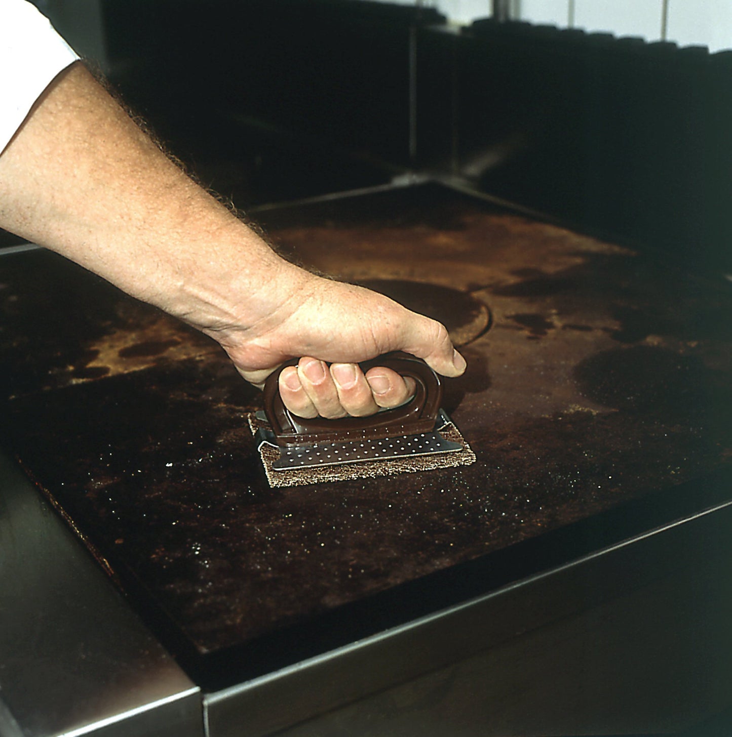 3M Scotch-Brite Heavy Duty Griddle Pad 82, 4.5 In X 5.5 In, 10/Box, 4 Box/Case