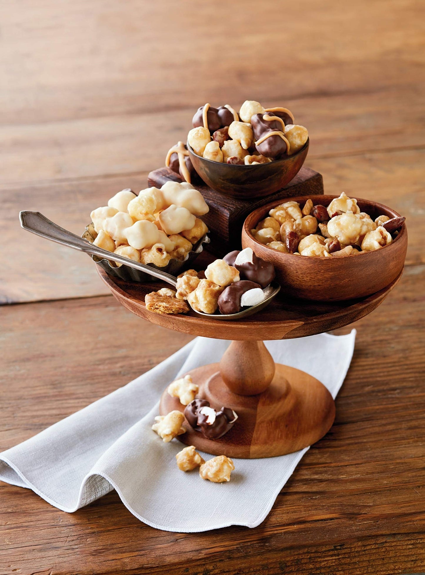 Moose Munch Premium Popcorn Trio By Harry & David, Classic Caramel, Milk And Dark Chocolate (3-Pack), Popcorn Gift Basket, Varie