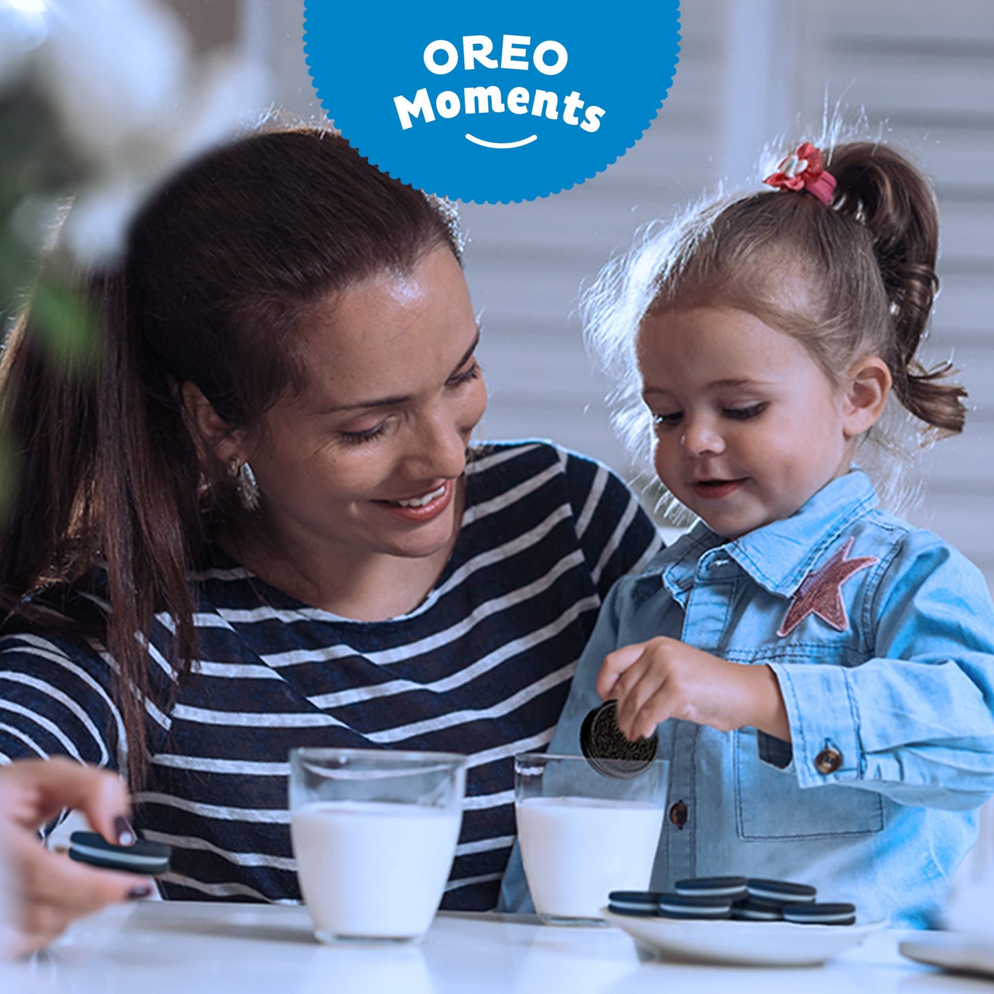 Oreo Mega Stuf Chocolate Sandwich Cookies, Family Size, 17.6 Oz