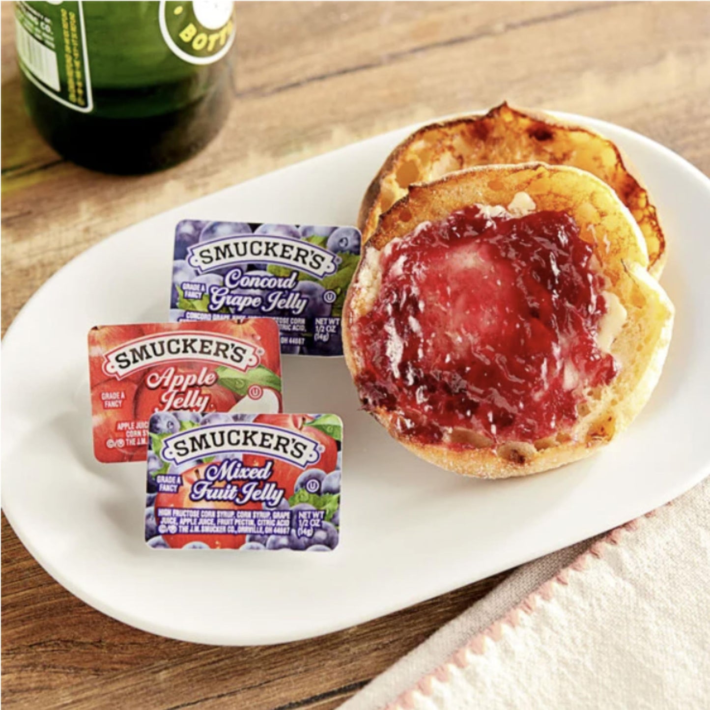 Assorted Jelly & Jam Cups - Single-Serve Apple, Grape, Strawberry & Mixed Fruit - Individual Breakfast Spreads for Restaurants,