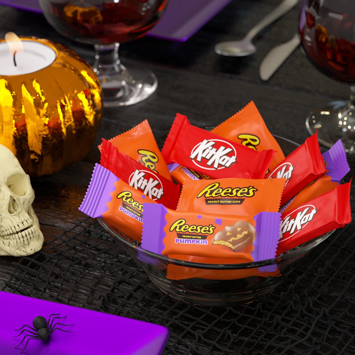 KIT KAT and REESES Assorted Milk Chocolate Snack Size  Halloween Candy Bag  32.65 oz (60 Pieces)