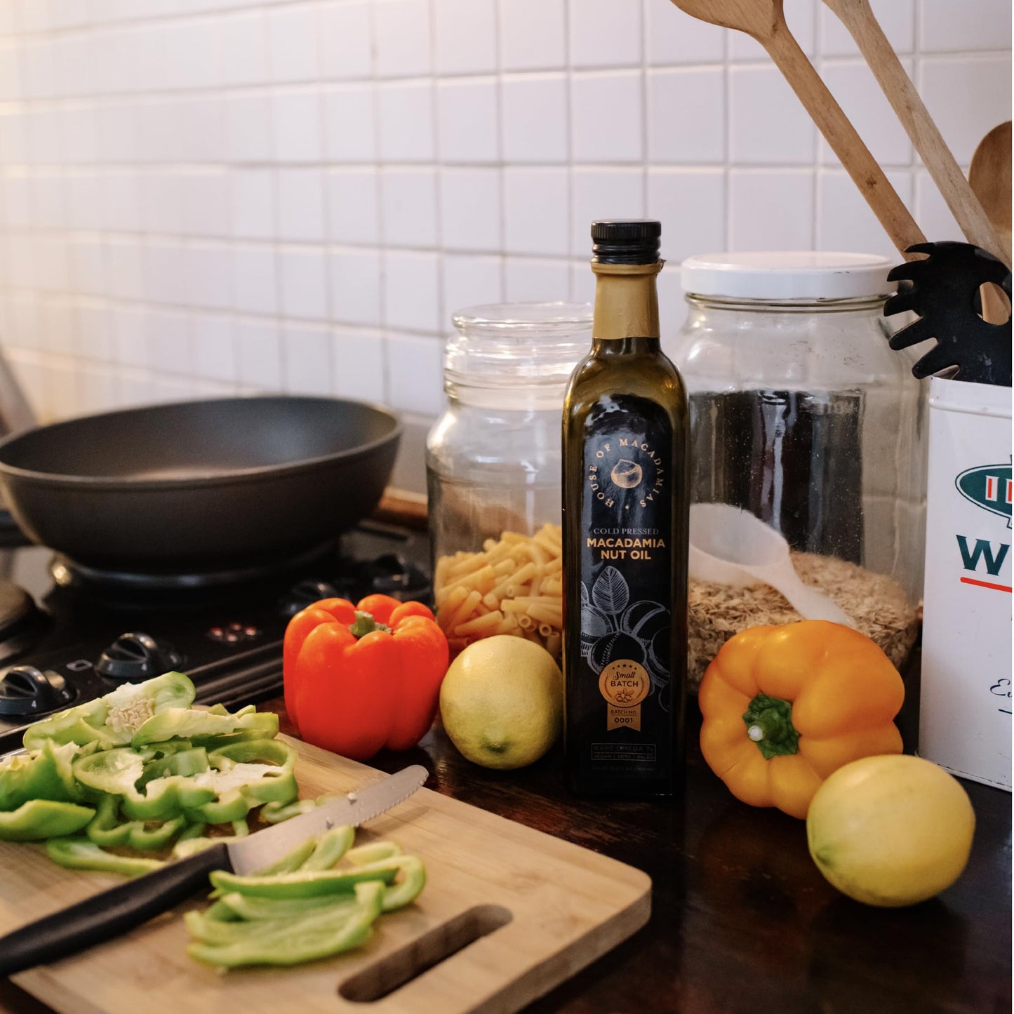 House of Macadamias  Macadamia Nut Oil  Cooking oil  enhanced Cold-Pressed Extra Virgin  16.9 fl. oz. Bottle - Keto  Vegan  Paleo  Gluten-Free  Sugar-Free