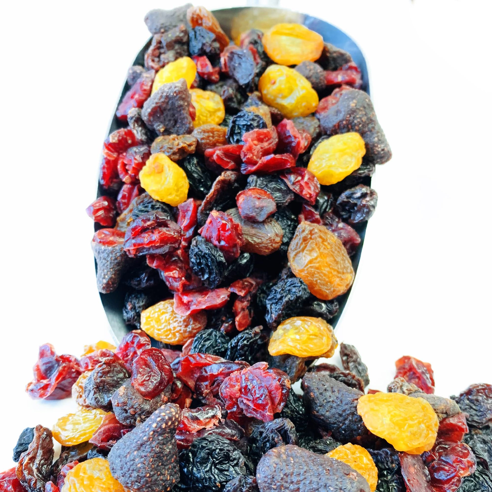 NY SPICE SHOP Happy Cherry Berry Trail Mix - 5 Pound Healthy Trail Mix - Mixture of Peanuts, Almonds, Pecans, Cranberries, Golde