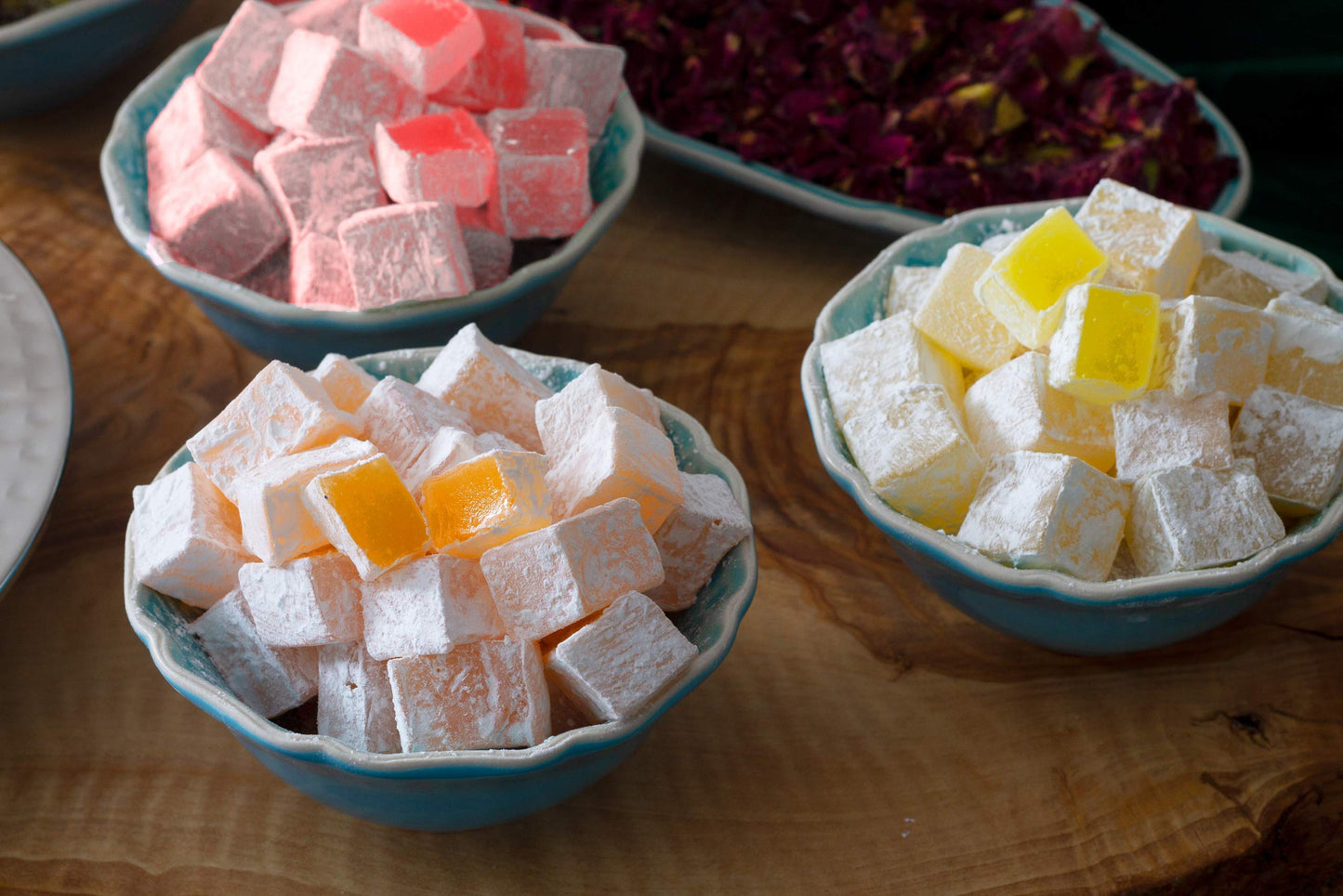 Çerez Pazari Turkish Delight Gift Box, Rose, Orange & Lemon Flavors, 8.1 Oz, Vegan Traditional Confectionery, Approx. 32 Pcs