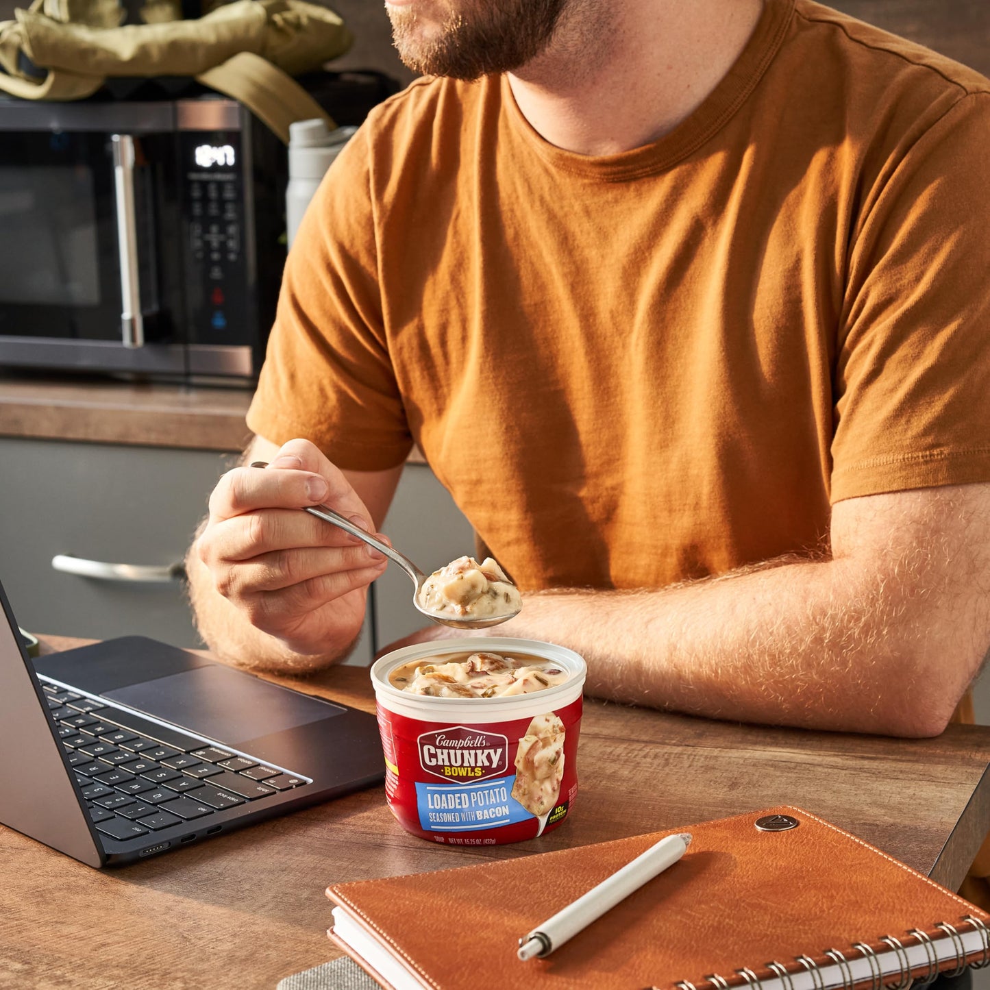 Campbell’S Chunky Soup, Loaded Potato Seasoned With Bacon, 15.25 Oz Microwavable Bowl
