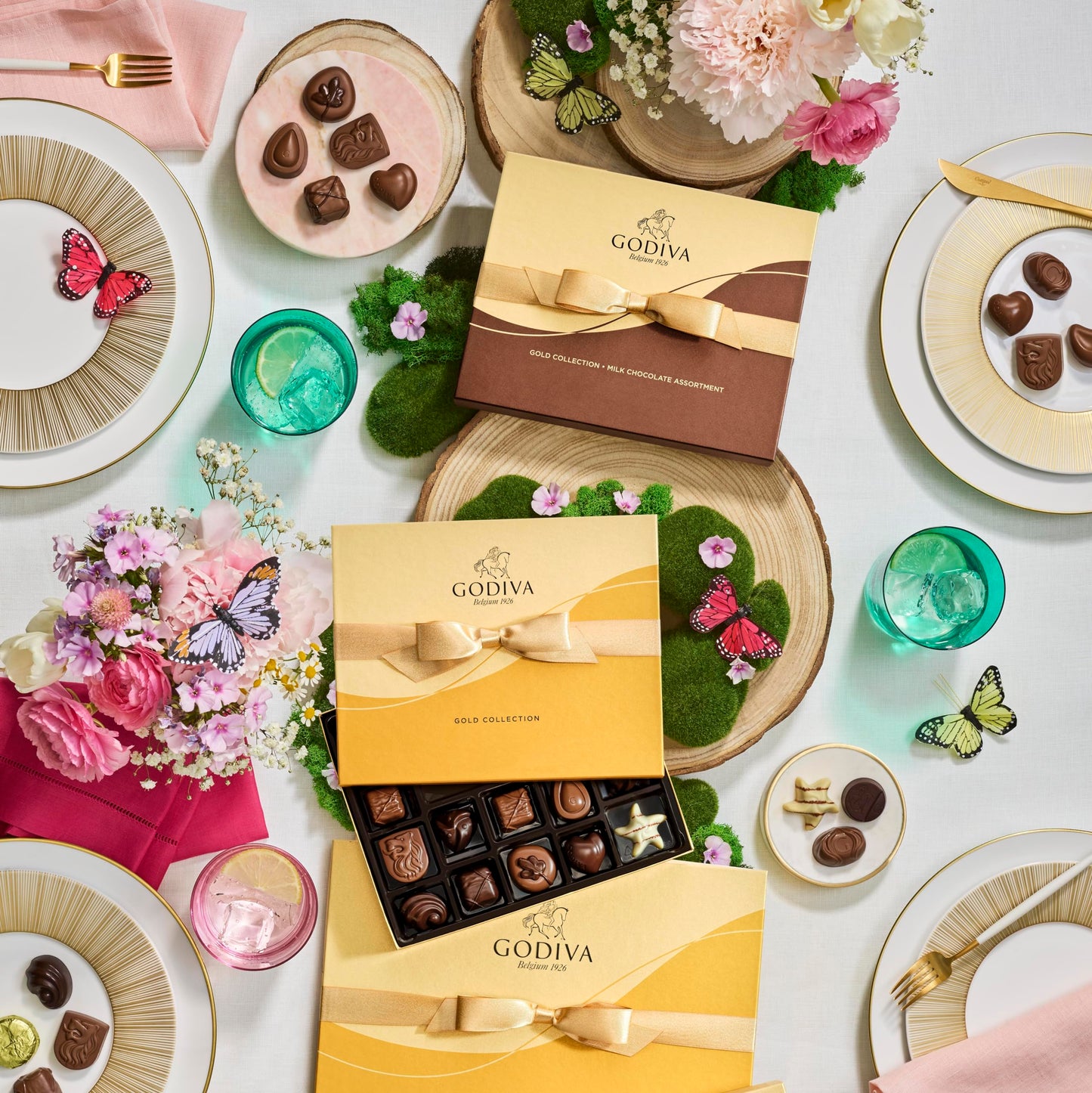 Godiva Chocolatier Chocolate Gift Box For Birthday, Thank You, Anniversary, Congratulations Gift Basket Gold Ribbon Gourmet Candy Assortment With Praline, Caramel In Milk, White, Dark Chocolate, 19Pc