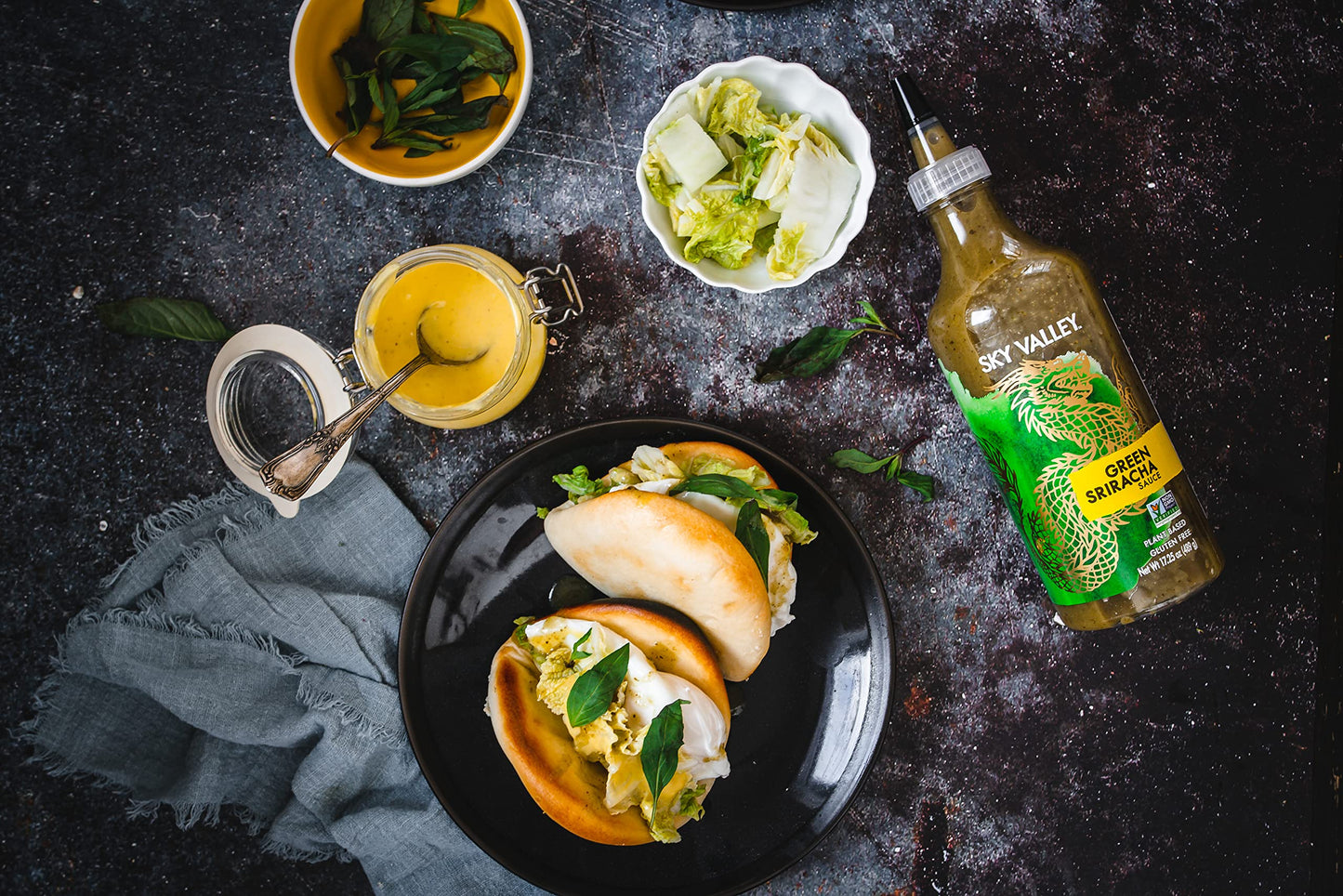 Sky Valley Green Sriracha Sauce - Hot Sauce, Lime, Jalapeo Pepper and Cilantro, Gluten Free, Vegan, Non-GMO, Low Sugar, 5 Calori