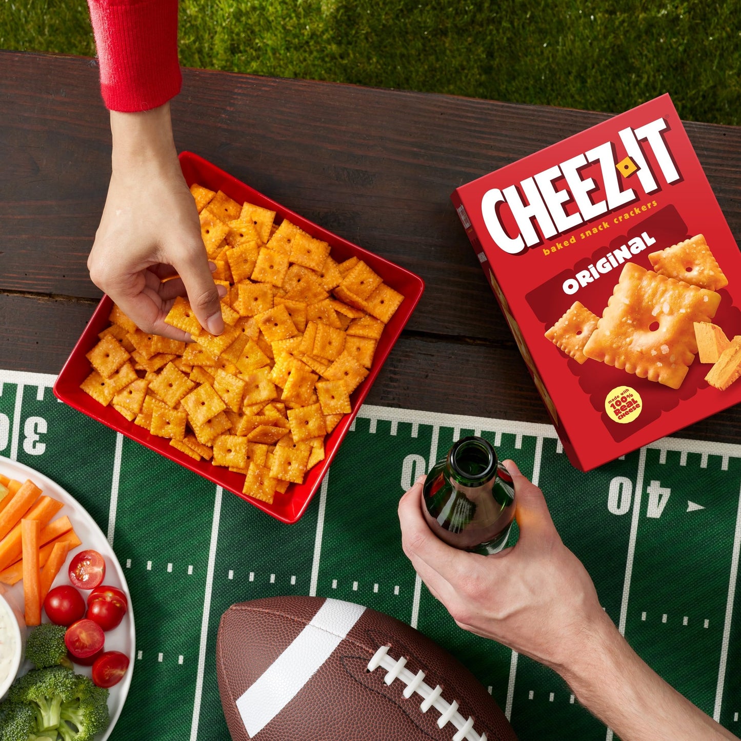 Cheez-It Cheese Crackers, Baked Snack Crackers, Lunch Snacks, Original, 12.4oz Box (1 Box)