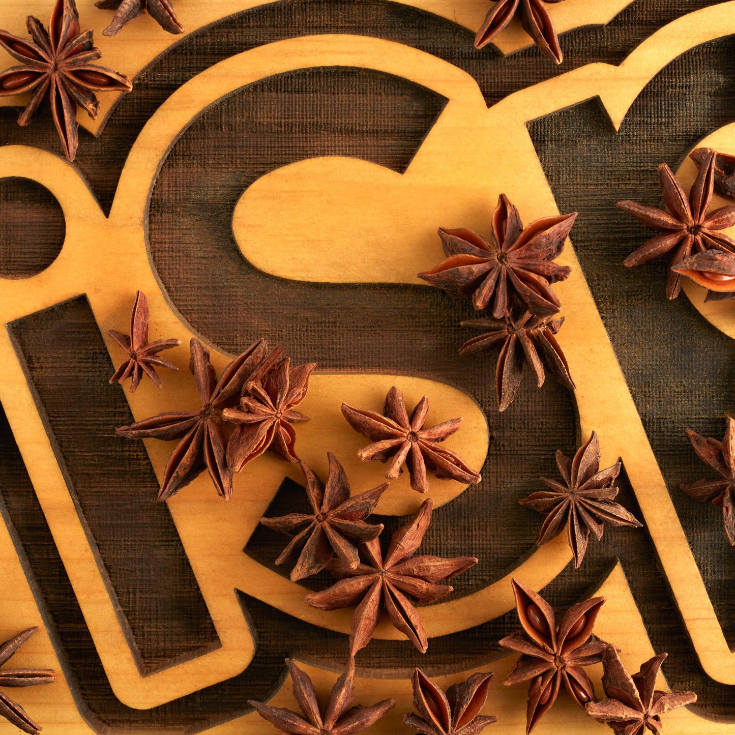 iSpice Premium Star Anise - All-Natural Whole Spice - 2.2 Oz (62g)