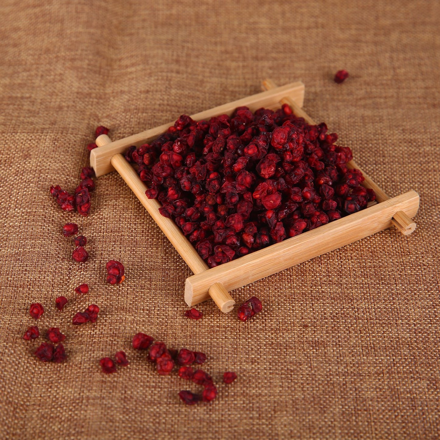 Wananfu Schisandra Berry Tea - Dried Schisandra Berries, 17.6oz, Schisandra Berry Flavor