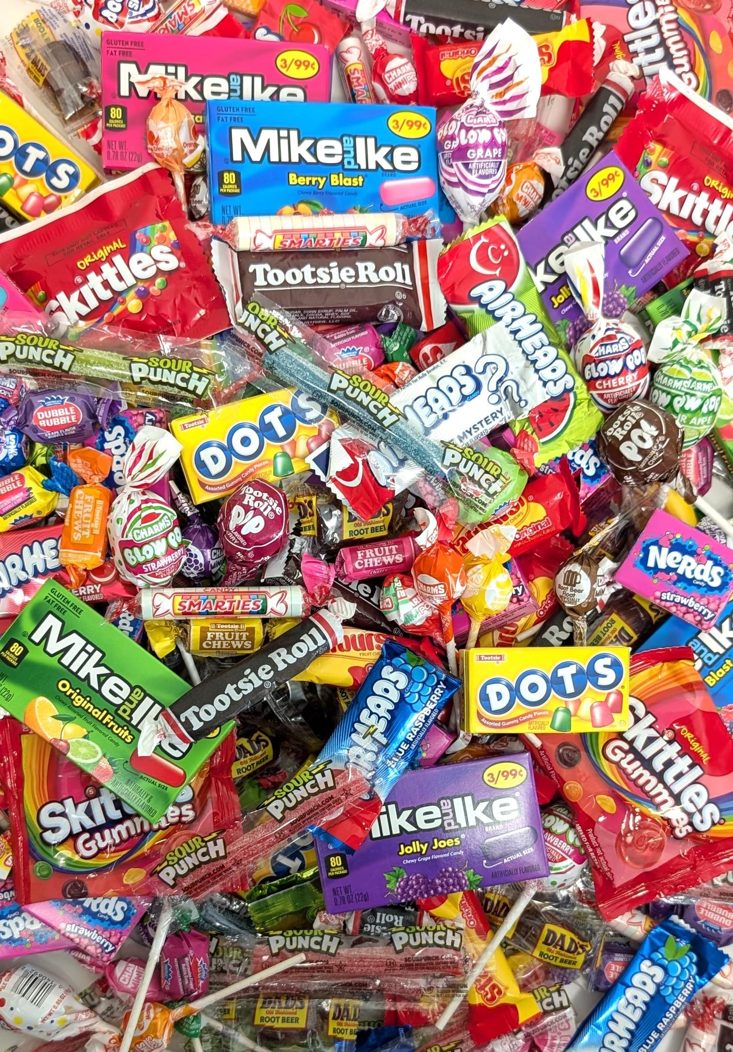 Ultimate Name Brand Candy Variety Pack - 2 lb Bulk Candy Individually Wrapped - No filler Candies - Perfect for Party Candies St