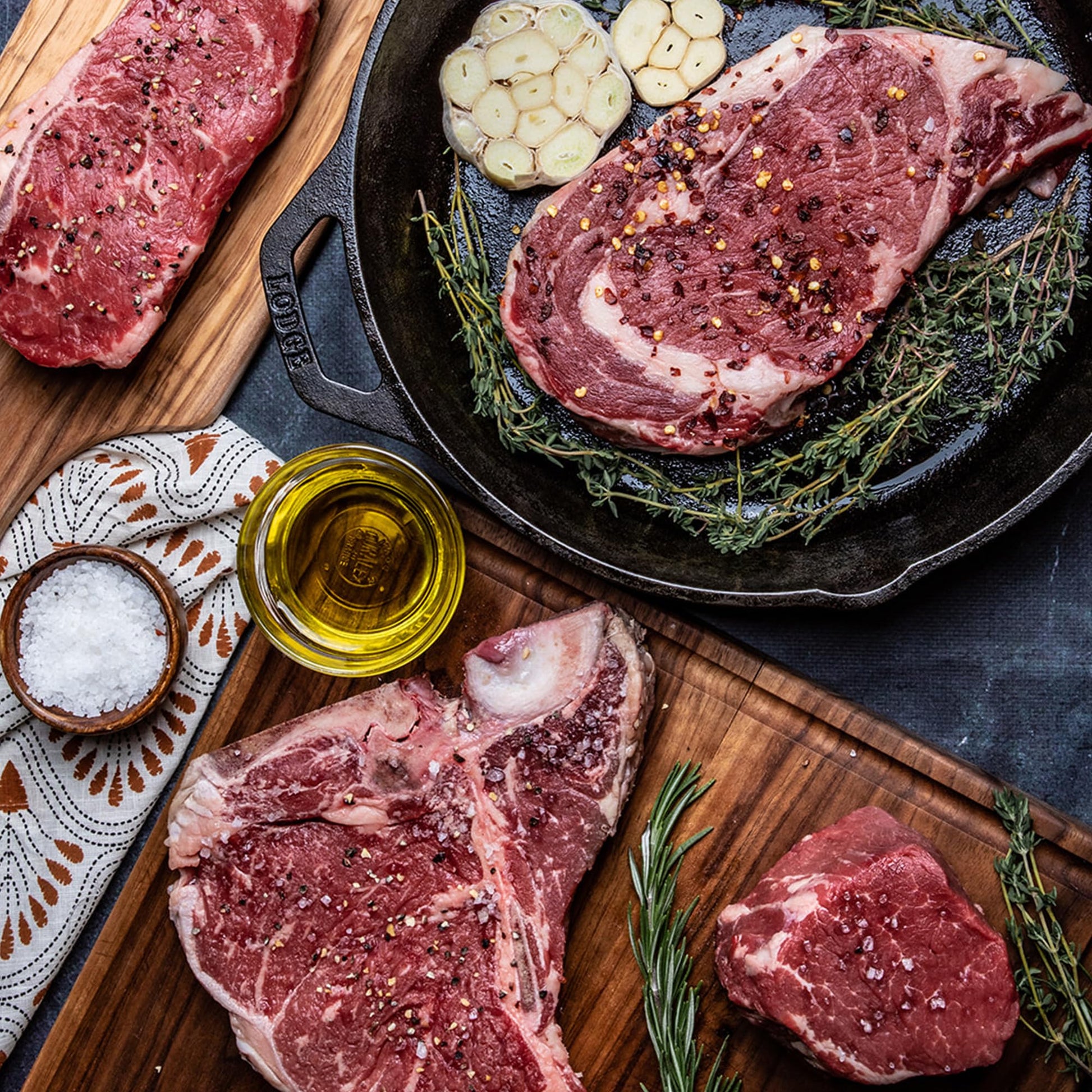 MeatWorks USDA Prime Steak Assortment Box - 4 Ribeye (12 oz), 2 NY Strip (12 oz), 2 Filet Mignon (8 oz) - Gourmet Steak Pack