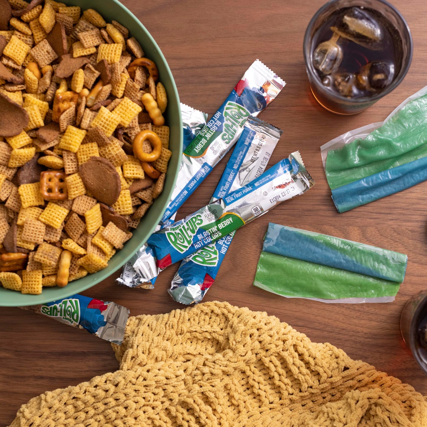 Betty Crocker Fruit Roll Ups, Blastin Berry Hot Colors, 0.5 Oz, 96 Count