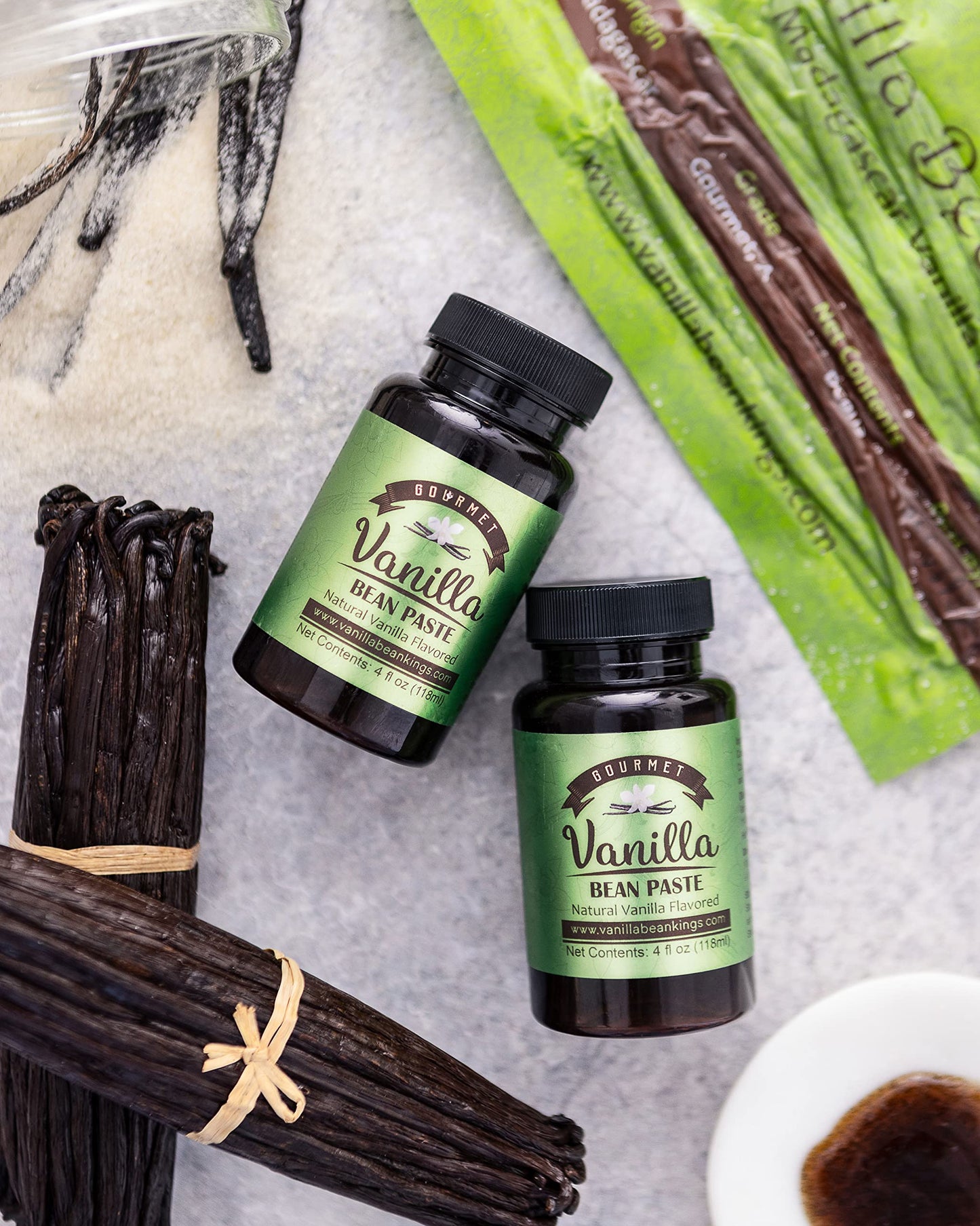 Vanilla Bean Kings Vanilla Bean Paste - Gourmet Madagascar spirit-inspired flavor Blend - 32 Fl Oz - Brown