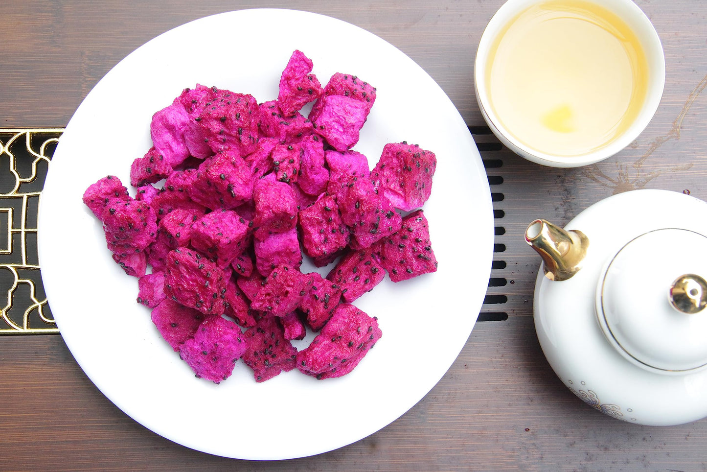 CHAVI Freeze-Dried Diced Dragon Fruit Snack - Healthy Superfood - Non-GMO, Vegan, Gluten-Free - 2 x 2 oz (Pack of 2)
