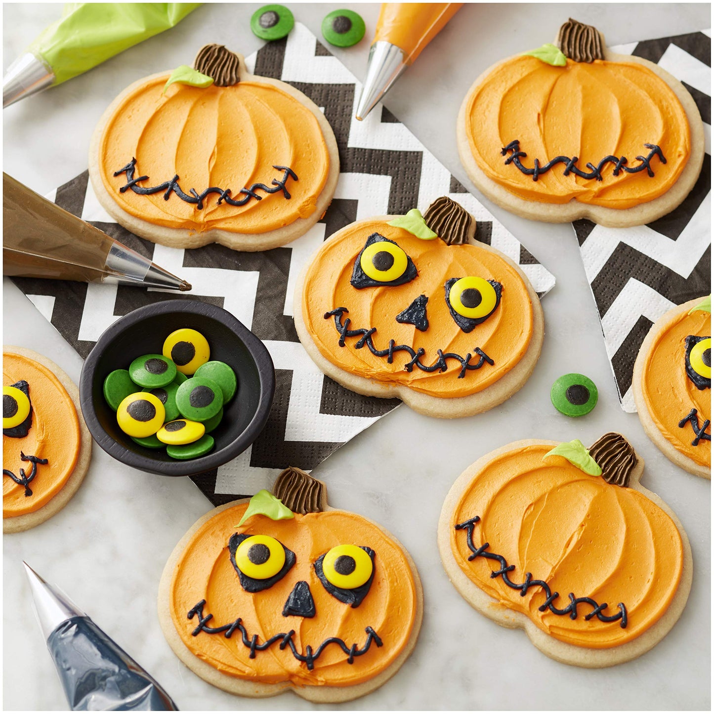 Wilton Halloween Spooky Candy Eyeballs, 1 Oz